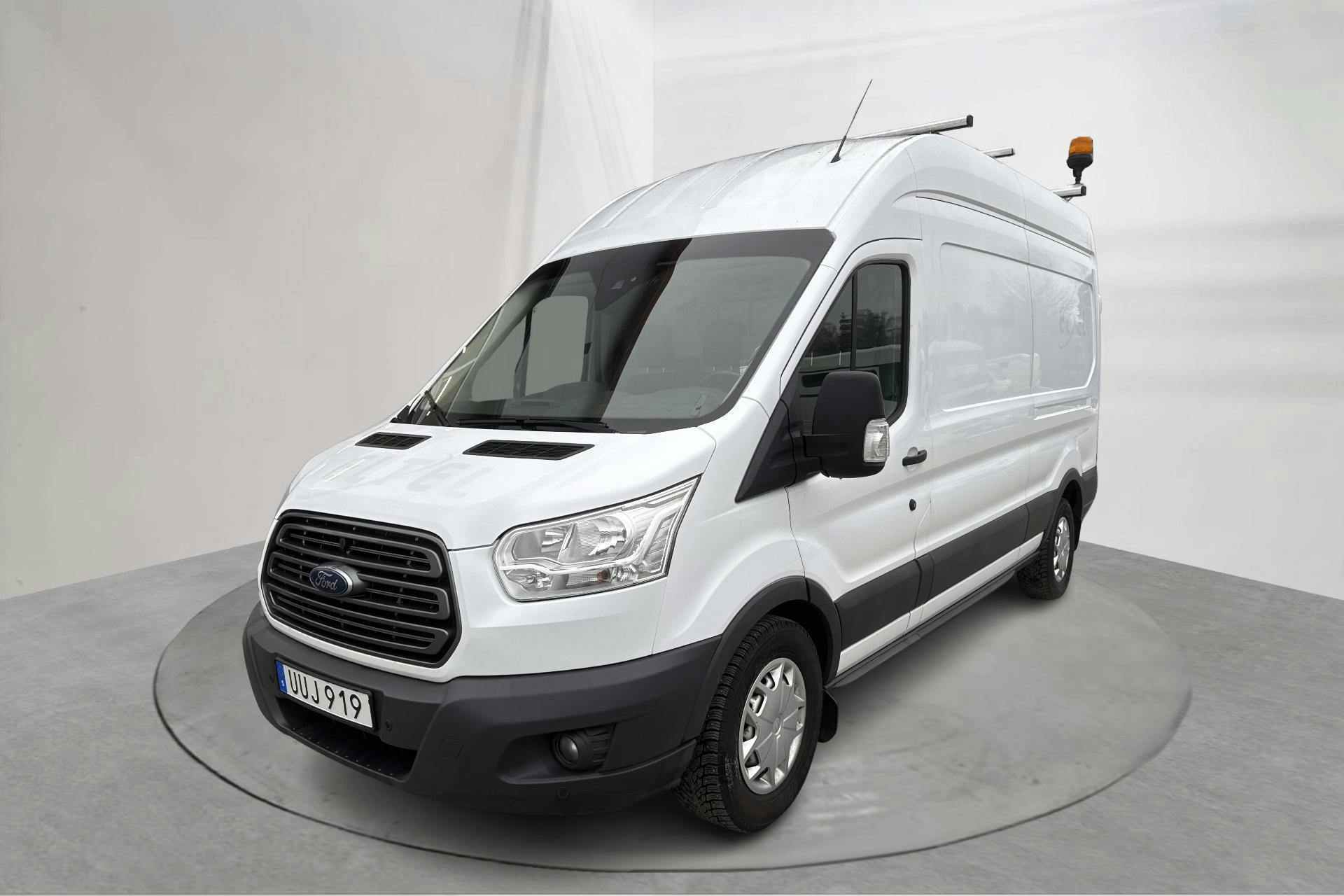 Zdjęcie prezentacyjne 1 z 20: Ford Transit 350 2.2 TDCi Skåp 2WD (125hk) - 170 880 km - Manualna - biały - 2016