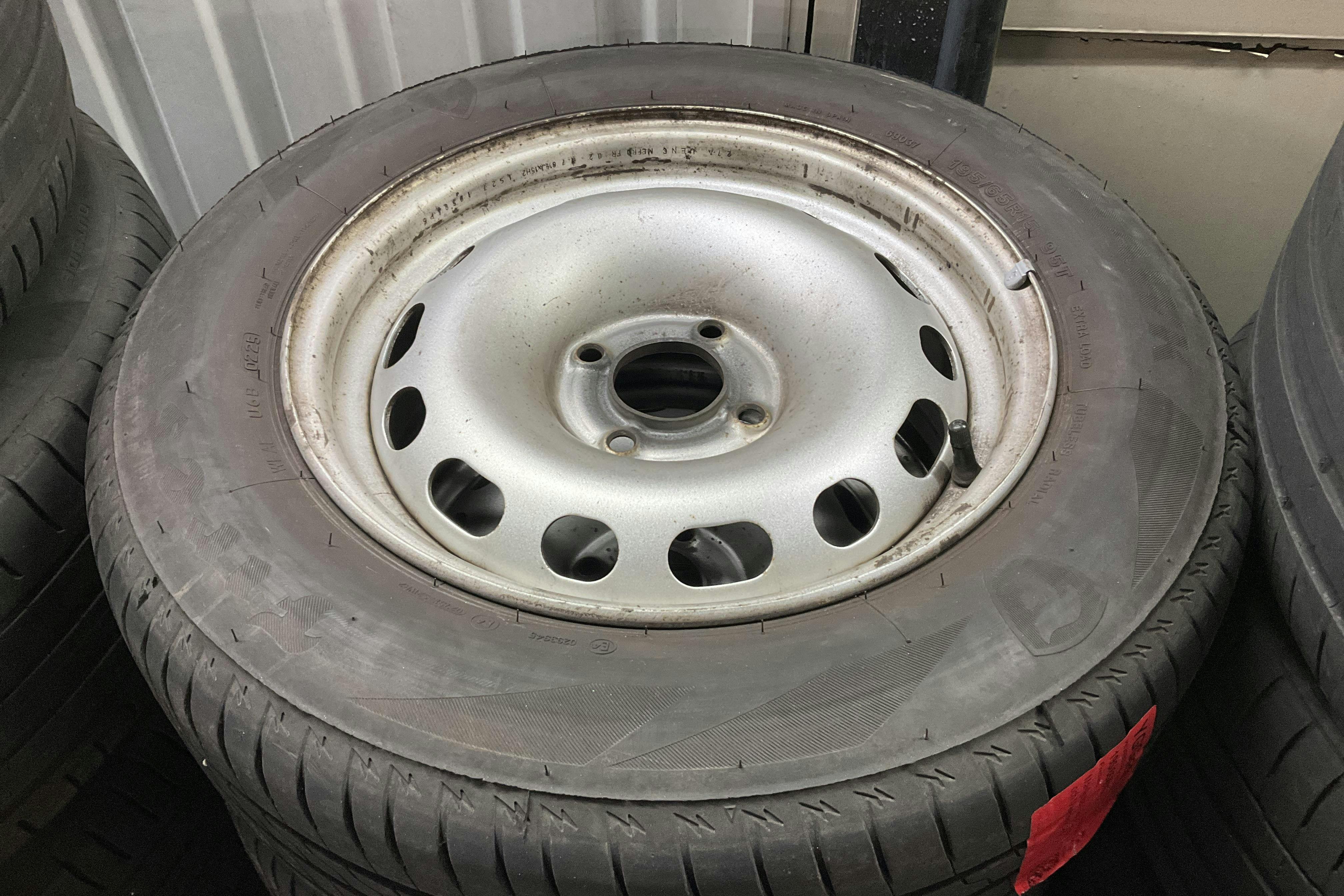 Præsentationsfoto 10 af 10: Peugeot Partner 1.6 BlueHDI 4X4 Skåp (100hk) - 225 240 kilometer - Manuel - Hvid - 2017