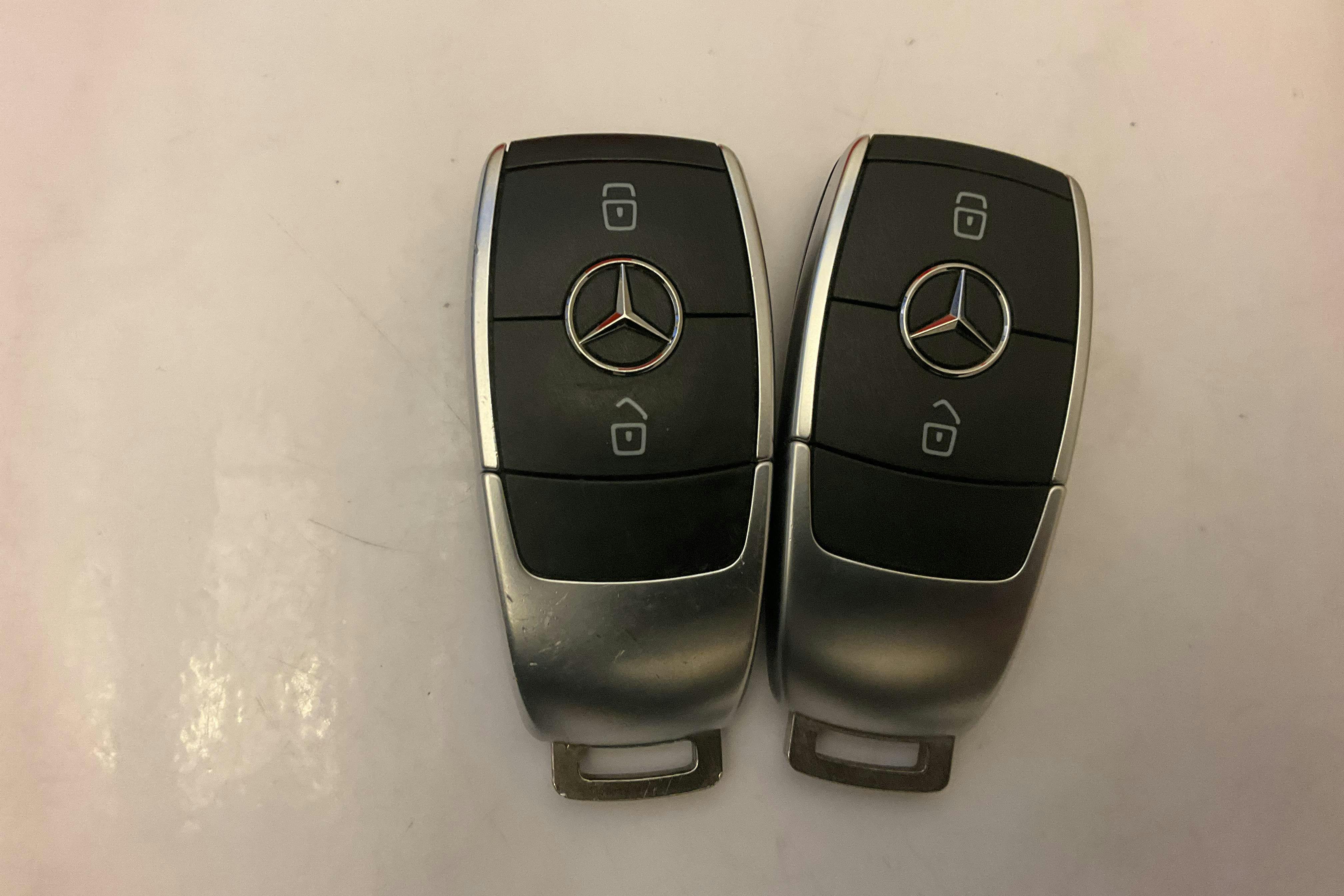 Präsentationsfoto 17 von 17: Mercedes A 250 e 5dr W177 (218hk) - 126 300 Kilometer - Verkaufsautomat - Weiß - 2020