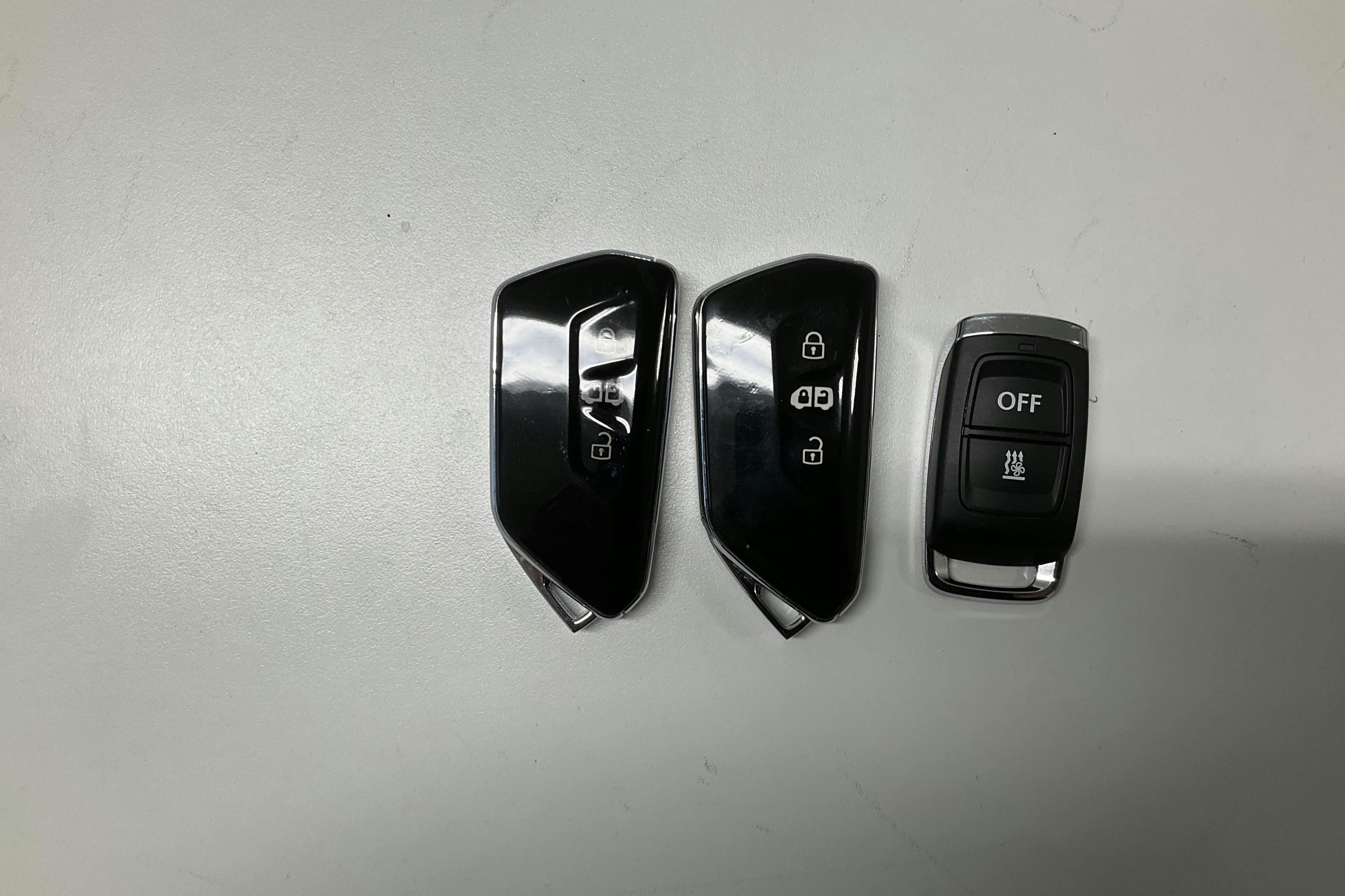 Presentationsfoto 14 av 14: VW Caddy Cargo Maxi 2.0 TDI (122hk) - 14 359 mil - Automat - vit - 2022