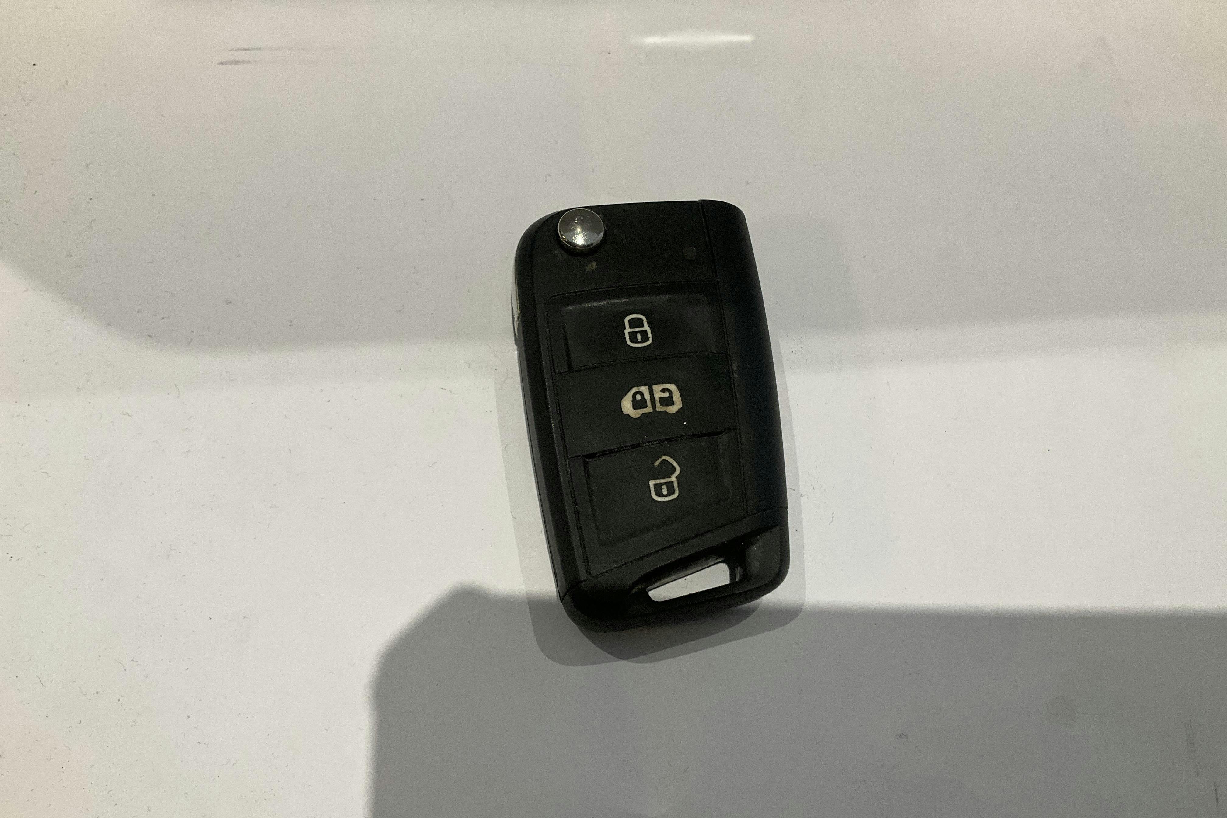 Presentationsfoto 18 av 18: VW Crafter 35 2.0 TDI Skåp (177hk) - 11 023 mil - Automat - vit - 2018