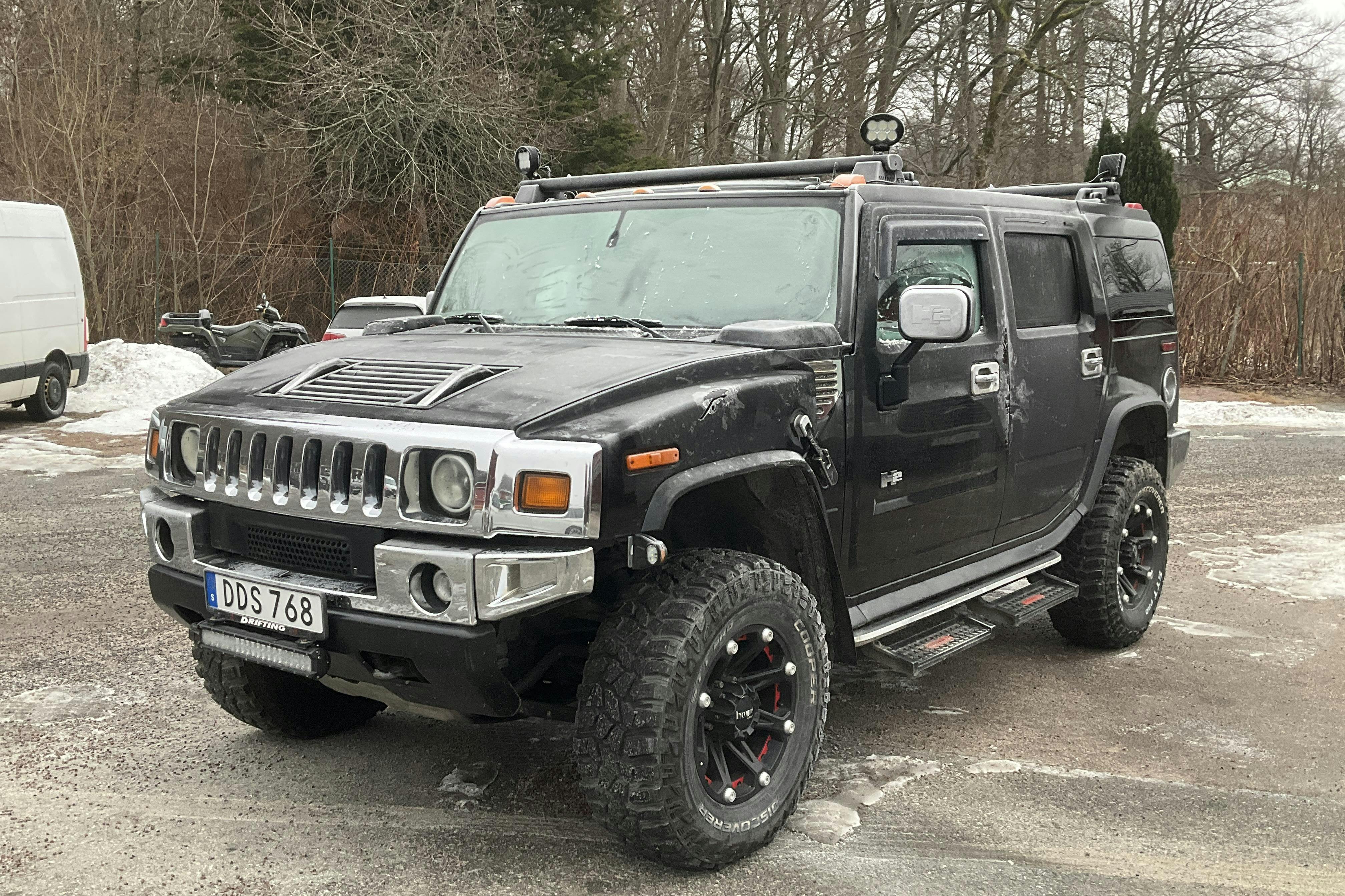Esittelykuva 1 osoitteesta 13: Hummer H2 6.0 V8 (321hk) - 187 370 km - Automaattinen - musta - 2003
