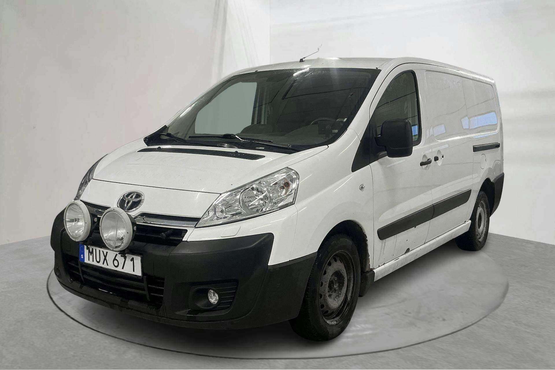 Præsentationsfoto 1 af 17: Toyota PROACE 2.0 D-4D (128hk) - 166 500 kilometer - Manuel - Hvid - 2015
