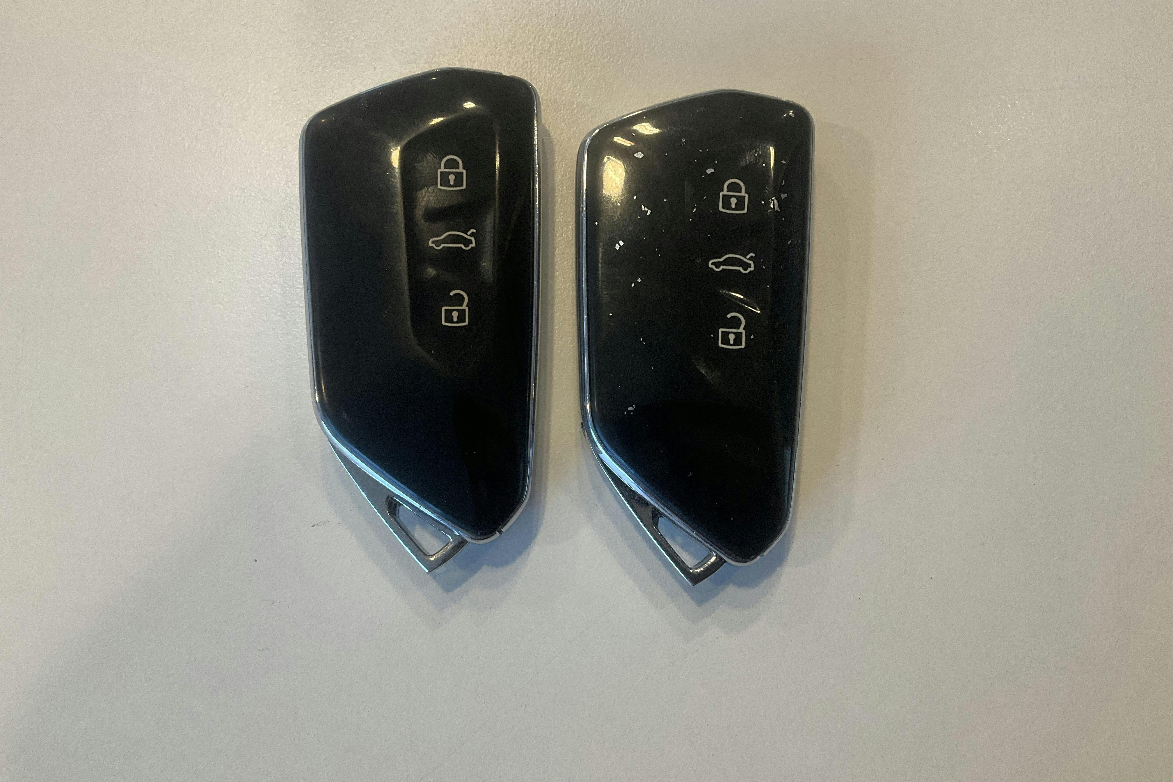 Esittelykuva 18 osoitteesta 18: Cupra Leon VZ 1.4 e-HYBRID Sportstourer (245hk) - 71 960 km - Automaattinen - valkoinen - 2021