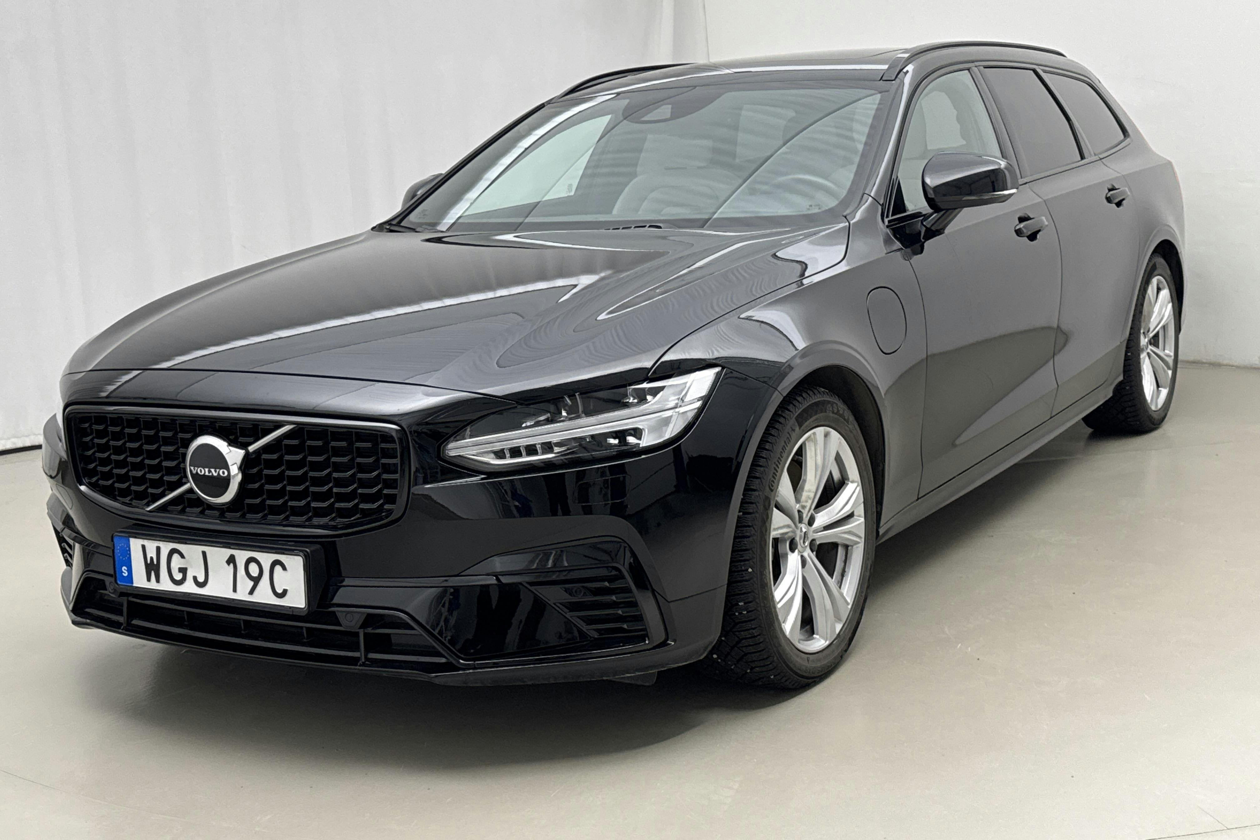 Presentation photo 1 of 20: Volvo V90 T6 AWD Twin Engine (340hk) - 40 000 km - Automatic - black - 2021