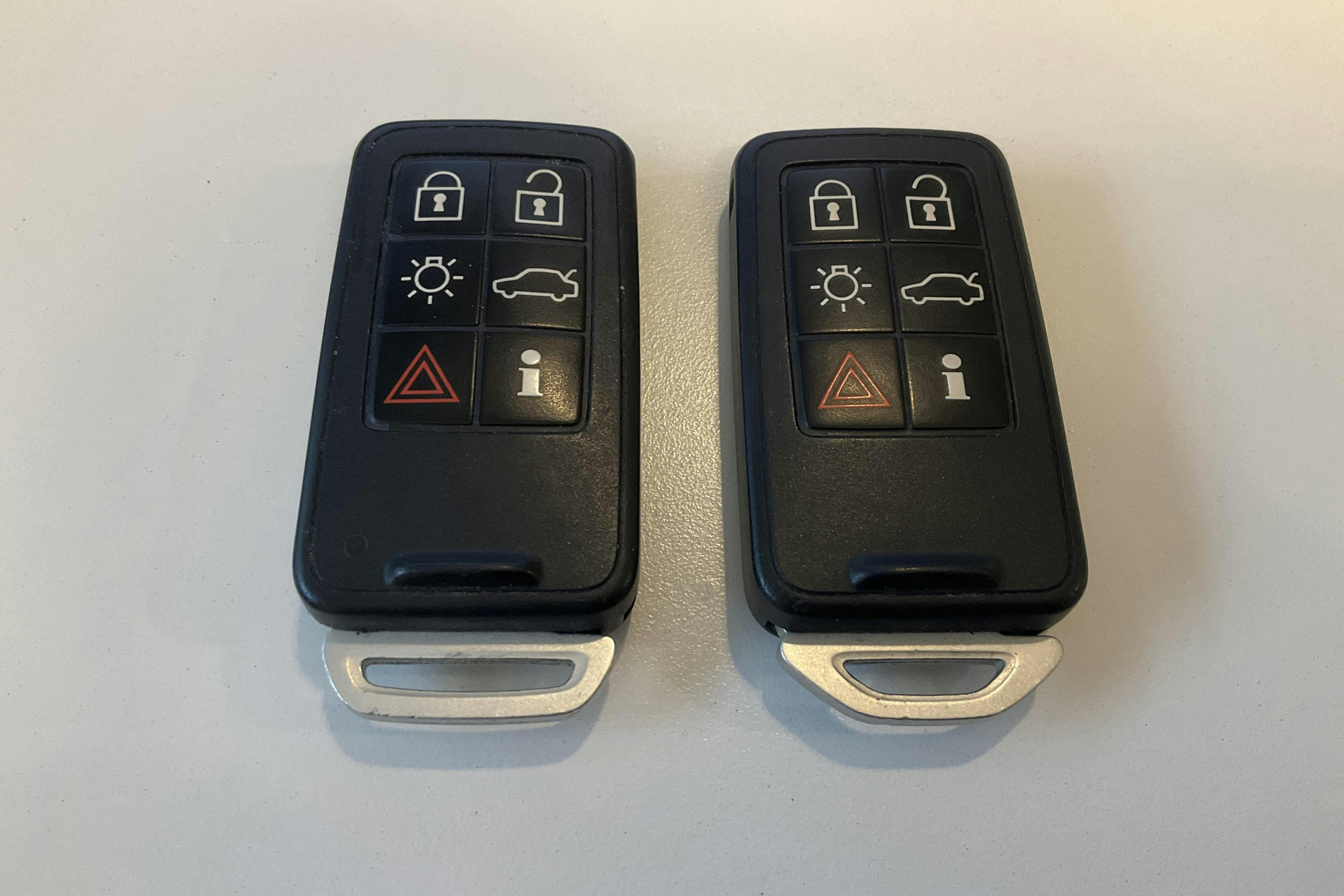 Esitlusfoto 13 aadressil 13: Volvo XC60 D4 AWD (190hk) - 209 930 km - Automaatne - hõbe - 2017