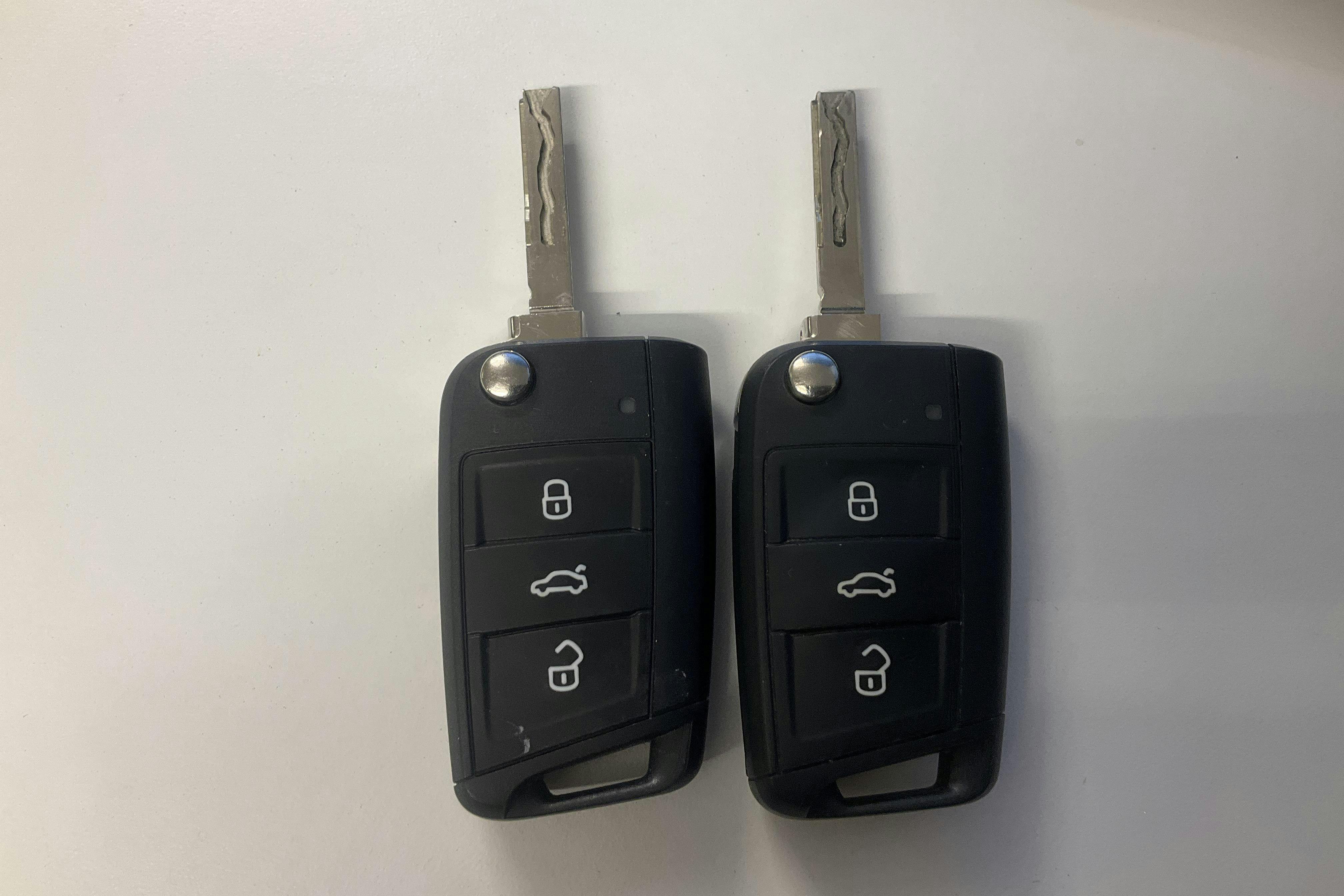 Presentationsfoto 19 av 19: VW T-Roc 1.0 TSI (110hk) - 1 707 mil - Manuell - vit - 2022