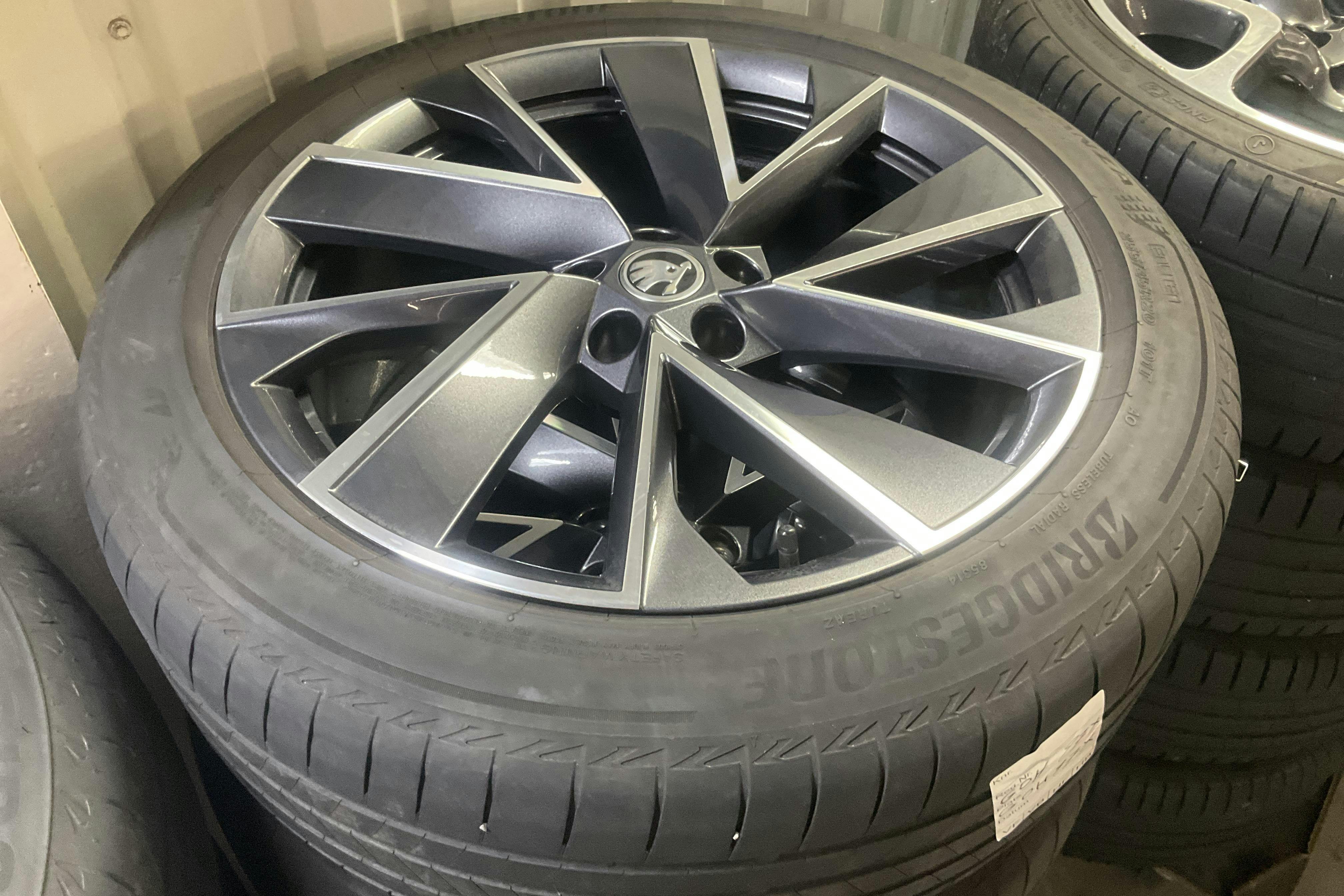 Presentation photo 17 of 17: Skoda Enyaq iV 80 (204hk) - 84 730 km - Automatic - black - 2022