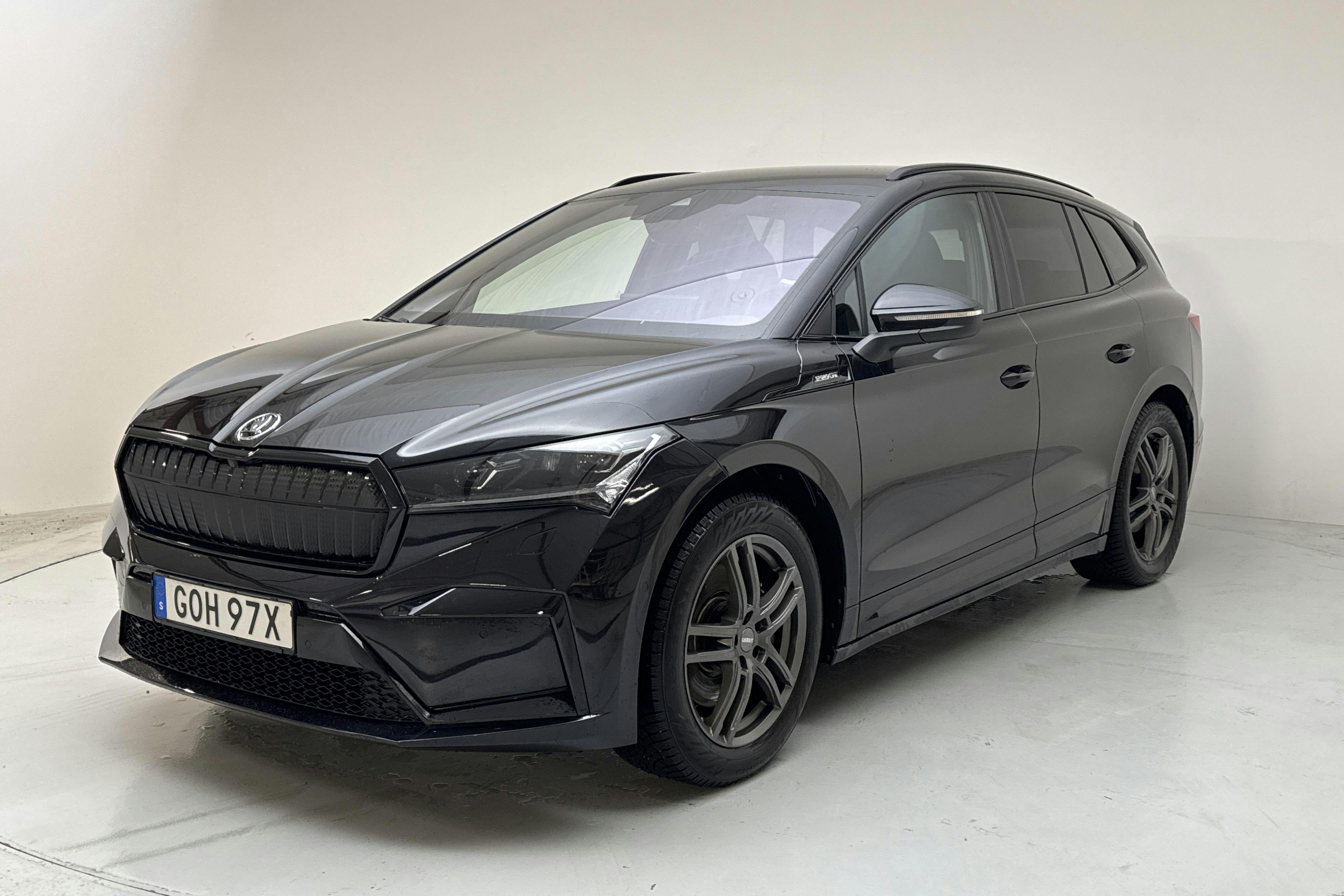 Presentation photo 1 of 17: Skoda Enyaq iV 80 (204hk) - 84 730 km - Automatic - black - 2022