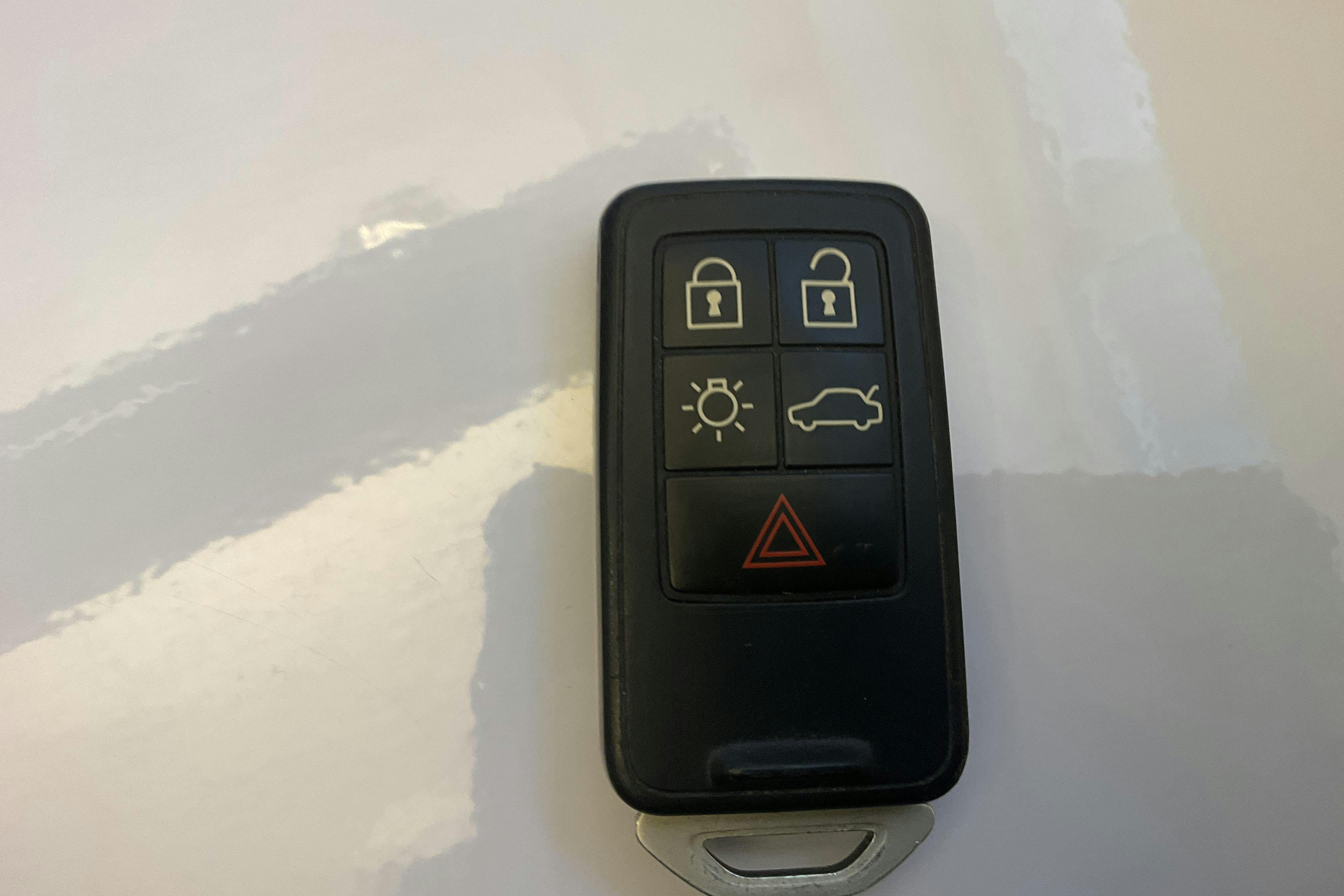 Presentation photo 15 of 15: Volvo V40 Cross Country D2 (120hk) - 172 540 km - Manual - white - 2016