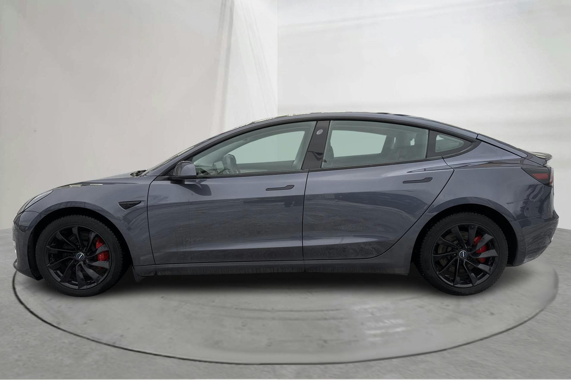 Zdjęcie prezentacyjne 2 z 20: Tesla Model 3 Performance AWD - 123 180 km - Automatyczna - szary - 2021