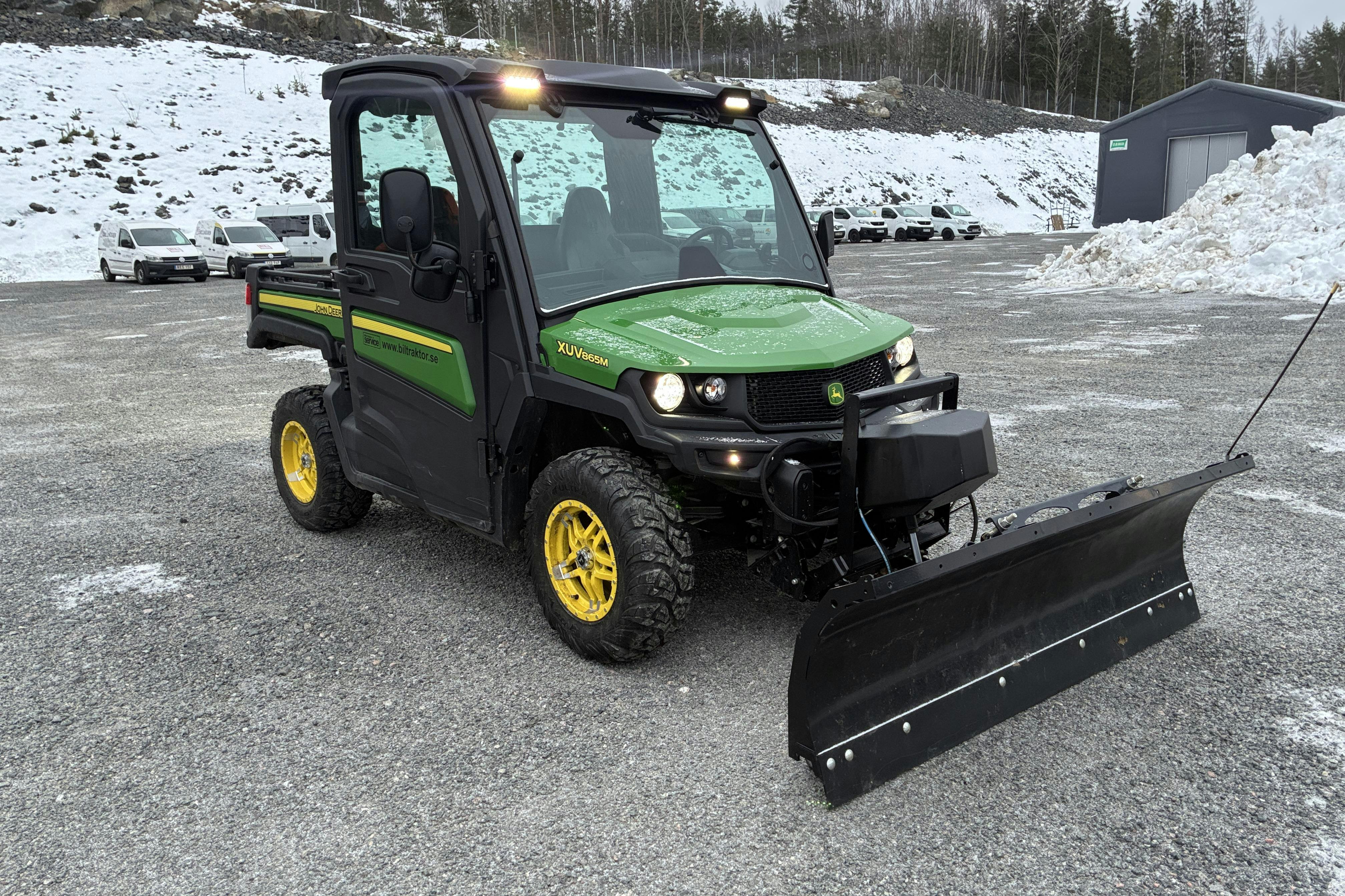 Præsentationsfoto 2 af 80: JOHN DEERE XUV865M -  - Grøn farve - 2020