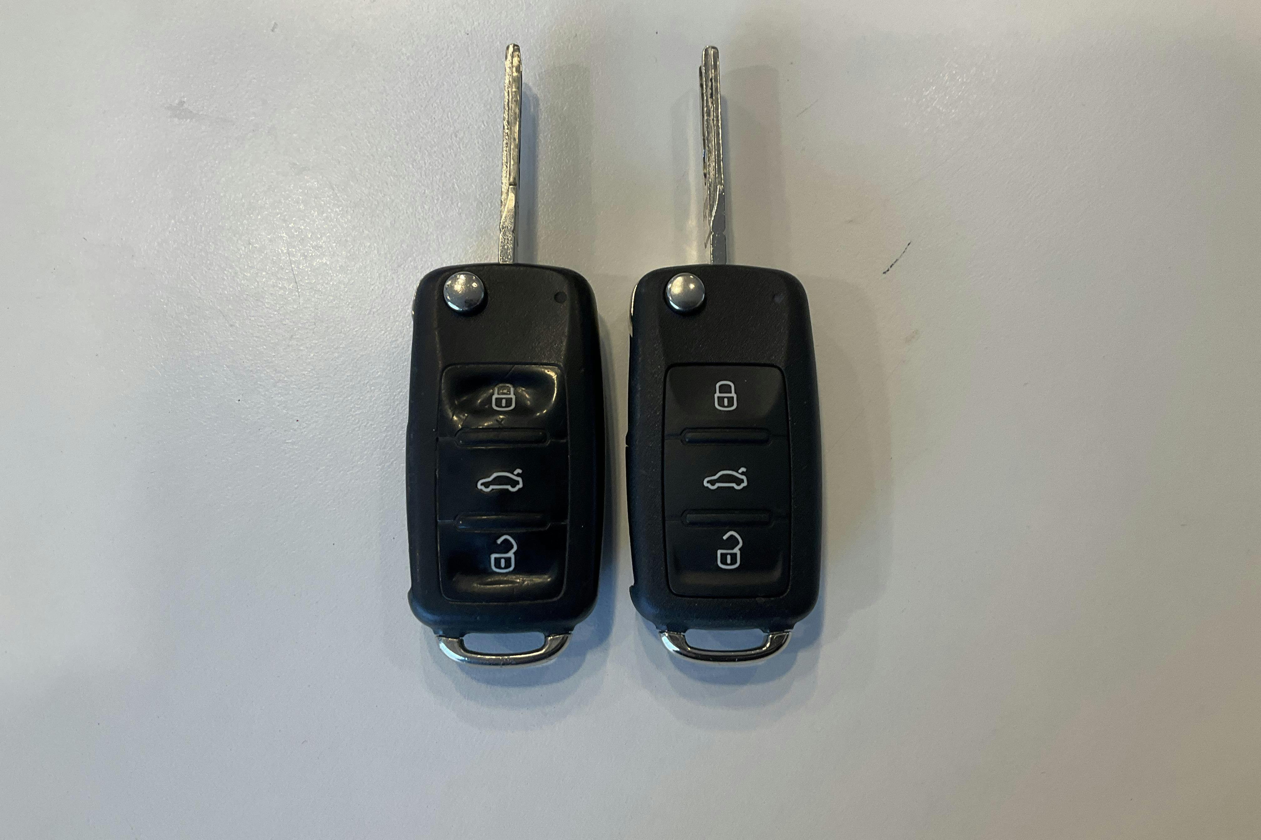 Presentationsfoto 12 av 12: VW Caddy 2.0 Ecofuel Skåp (109hk) - 10 948 mil - Manuell - vit - 2012