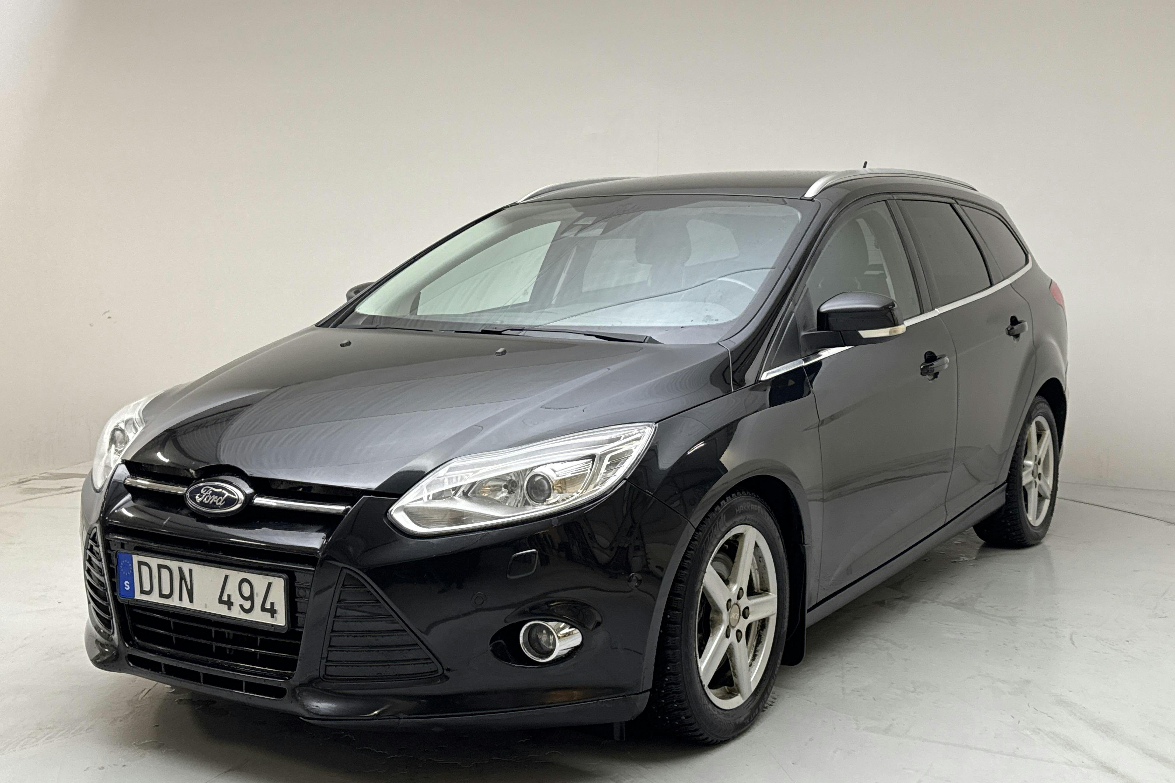 Zdjęcie prezentacyjne 1 z 13: Ford Focus 2.0 TDCi Kombi (163hk) - 224 320 km - Automatyczna - czarny - 2012
