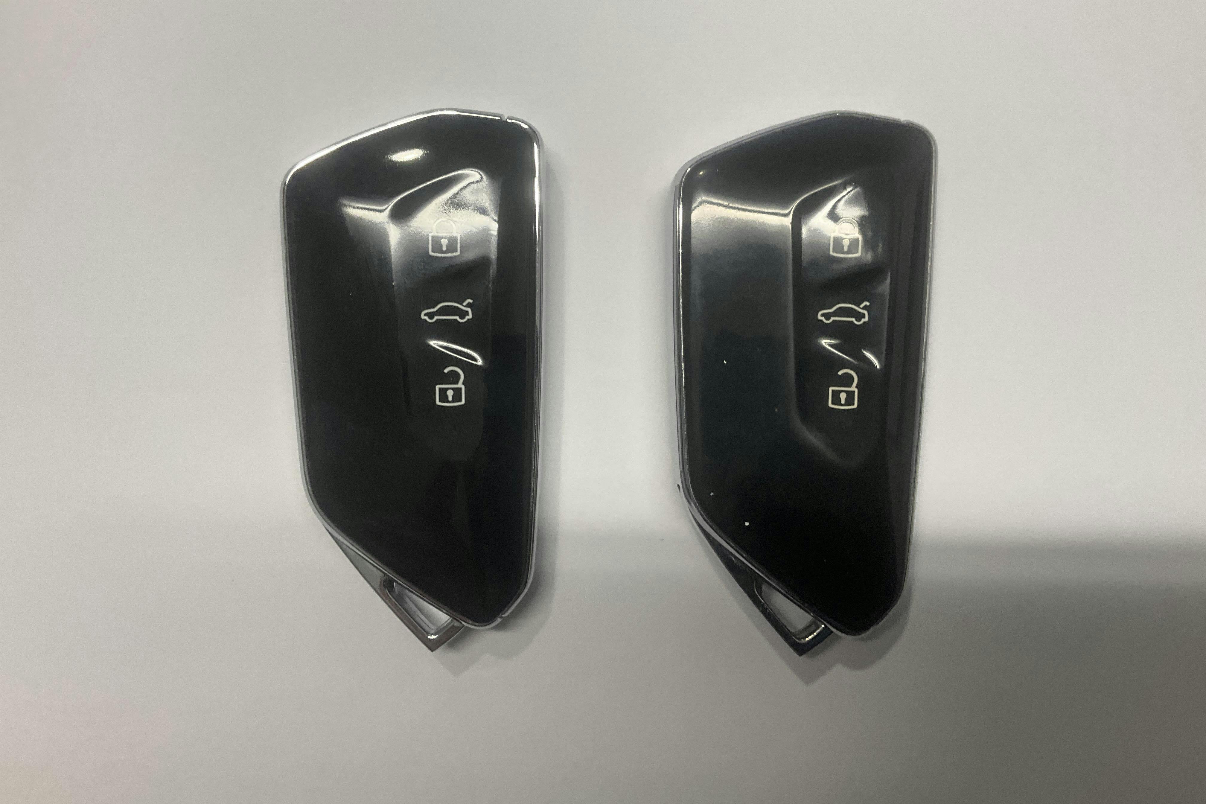 Esittelykuva 18 osoitteesta 18: VW ID.4 77kWh (204hk) - 110 510 km - Automaattinen - valkoinen - 2021