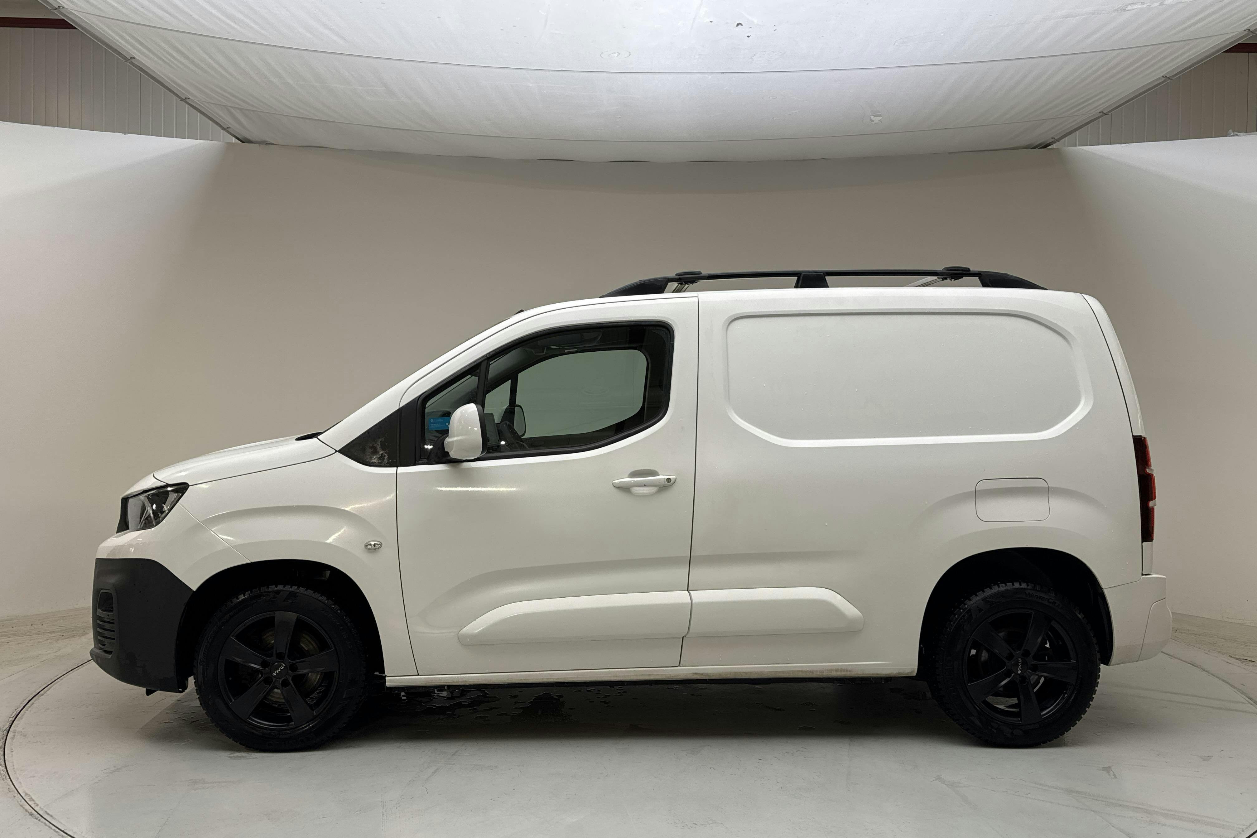 Zdjęcie prezentacyjne 2 z 14: Peugeot Partner 1.5 HDI Skåp (100hk) - 81 870 km - Manualna - 2018