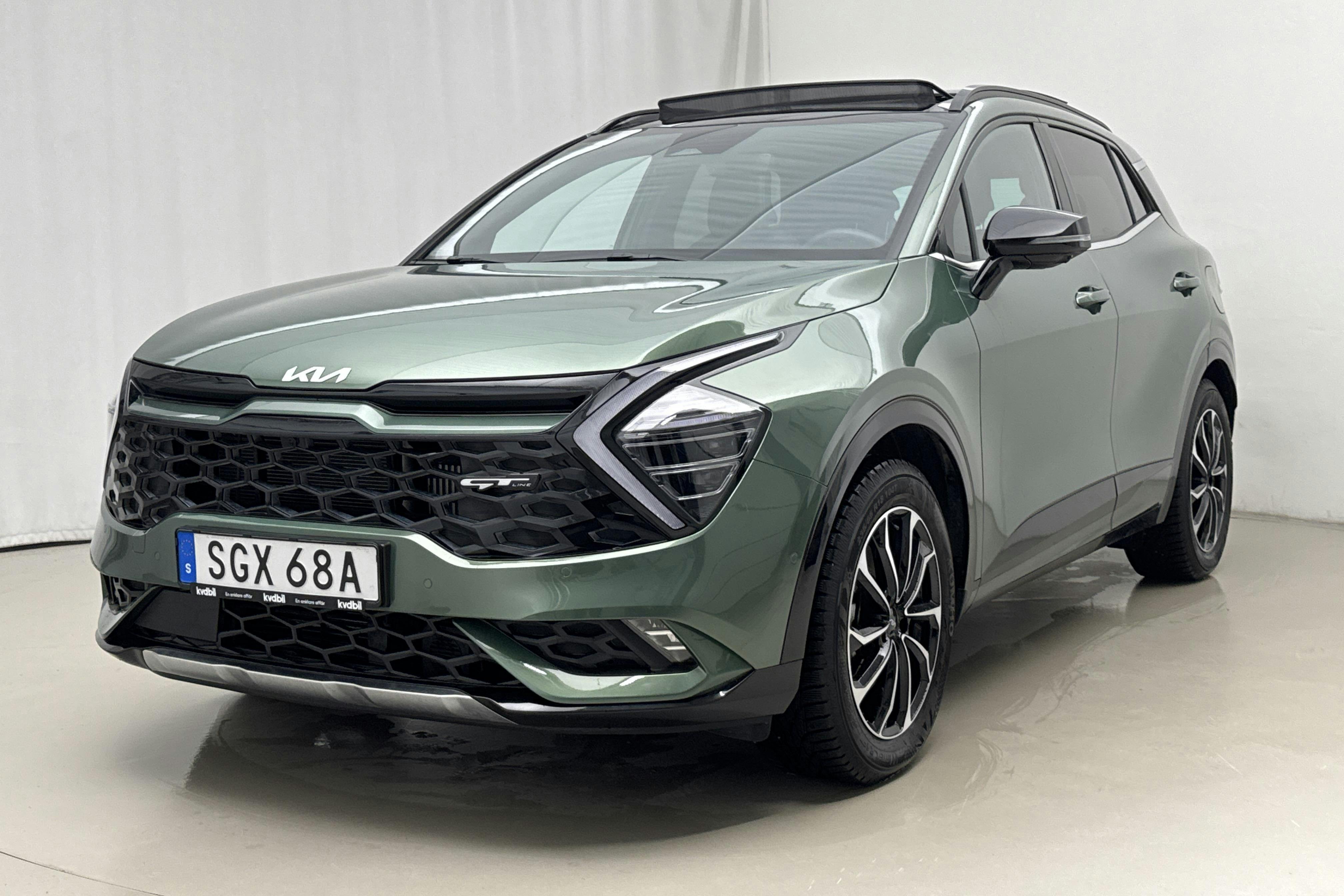 Esitlusfoto 1 aadressil 25: KIA Sportage PHEV AWD (265hk) - 22 270 km - Automaatne - roheline - 2024