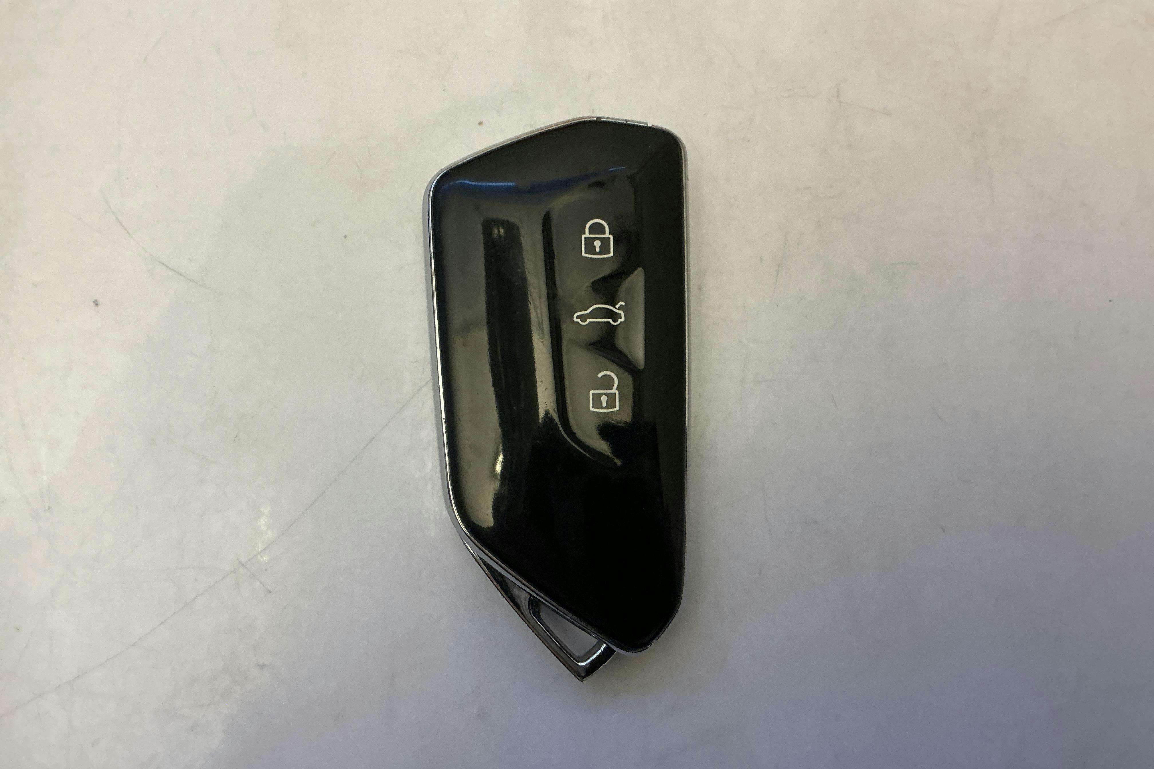 Presentation photo 17 of 17: VW ID.4 77kWh (204hk) - 65 780 km - Automatic - white - 2021