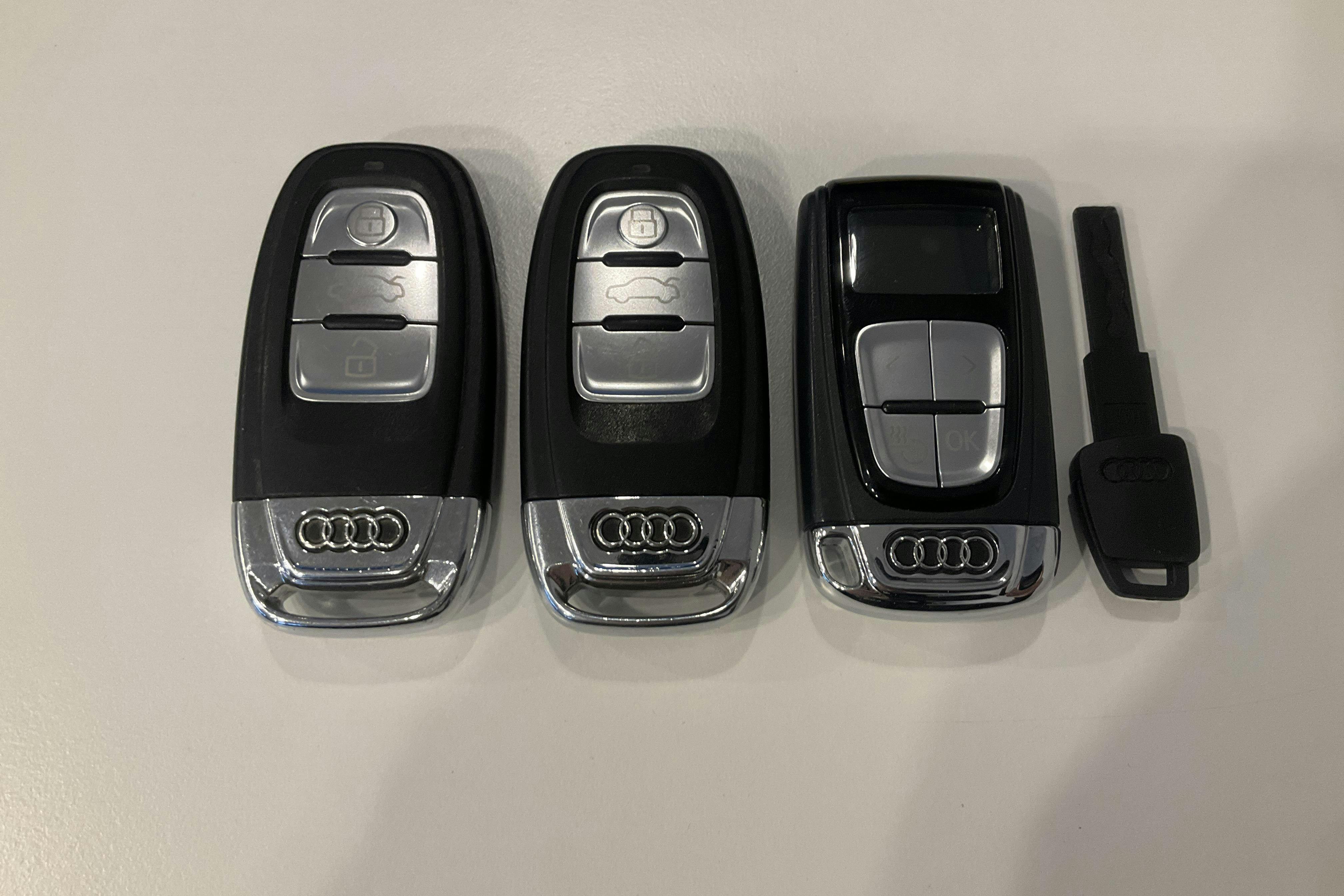 Præsentationsfoto 14 af 14: Audi A6 2.0 TDI Avant quattro (190hk) - 232 100 kilometer - Salgsautomat - Blå farve - 2018