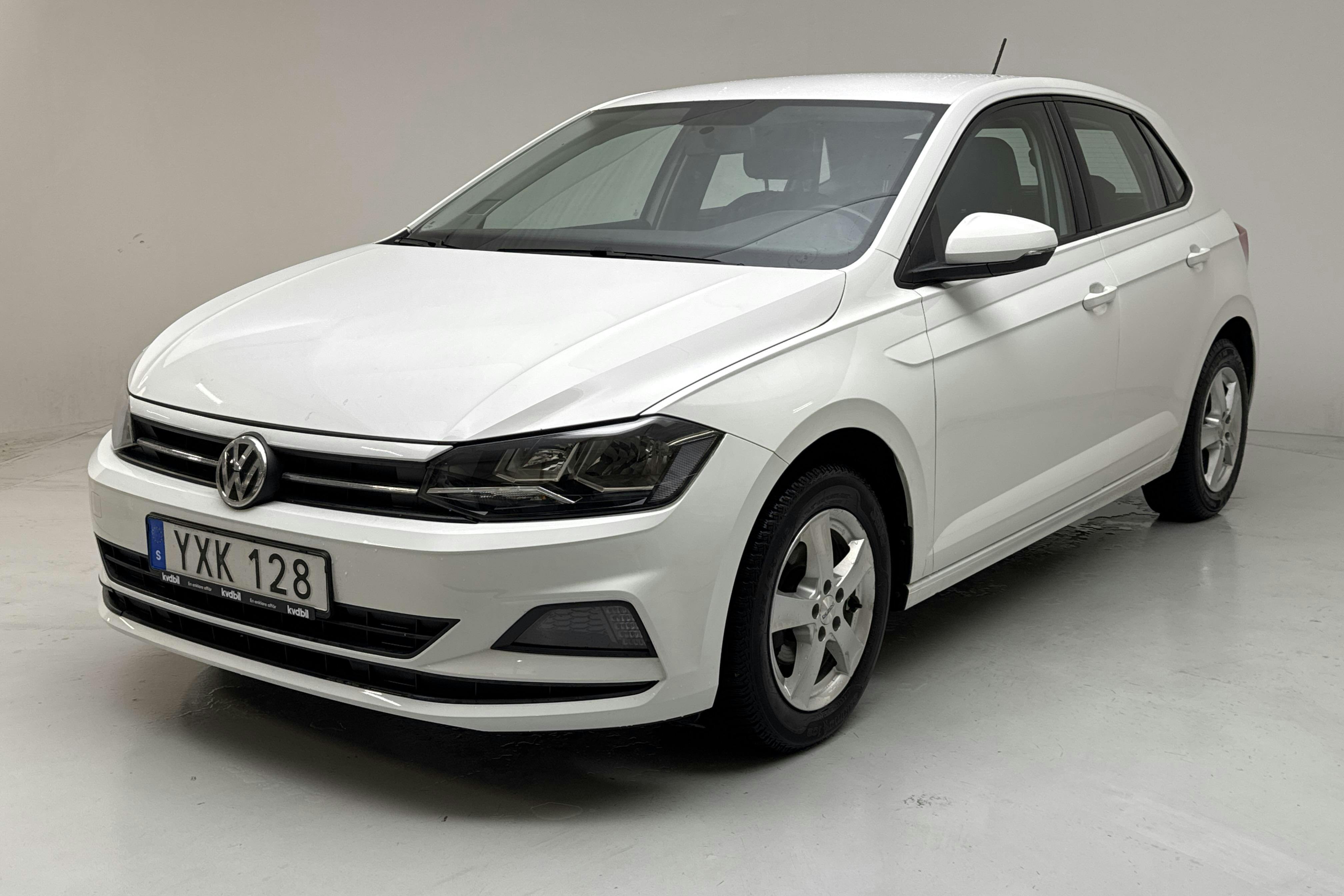 Presentationsfoto 1 av 11: VW Polo 1.0 TSI 5dr (95hk) - 15 262 mil - Automat - vit - 2018