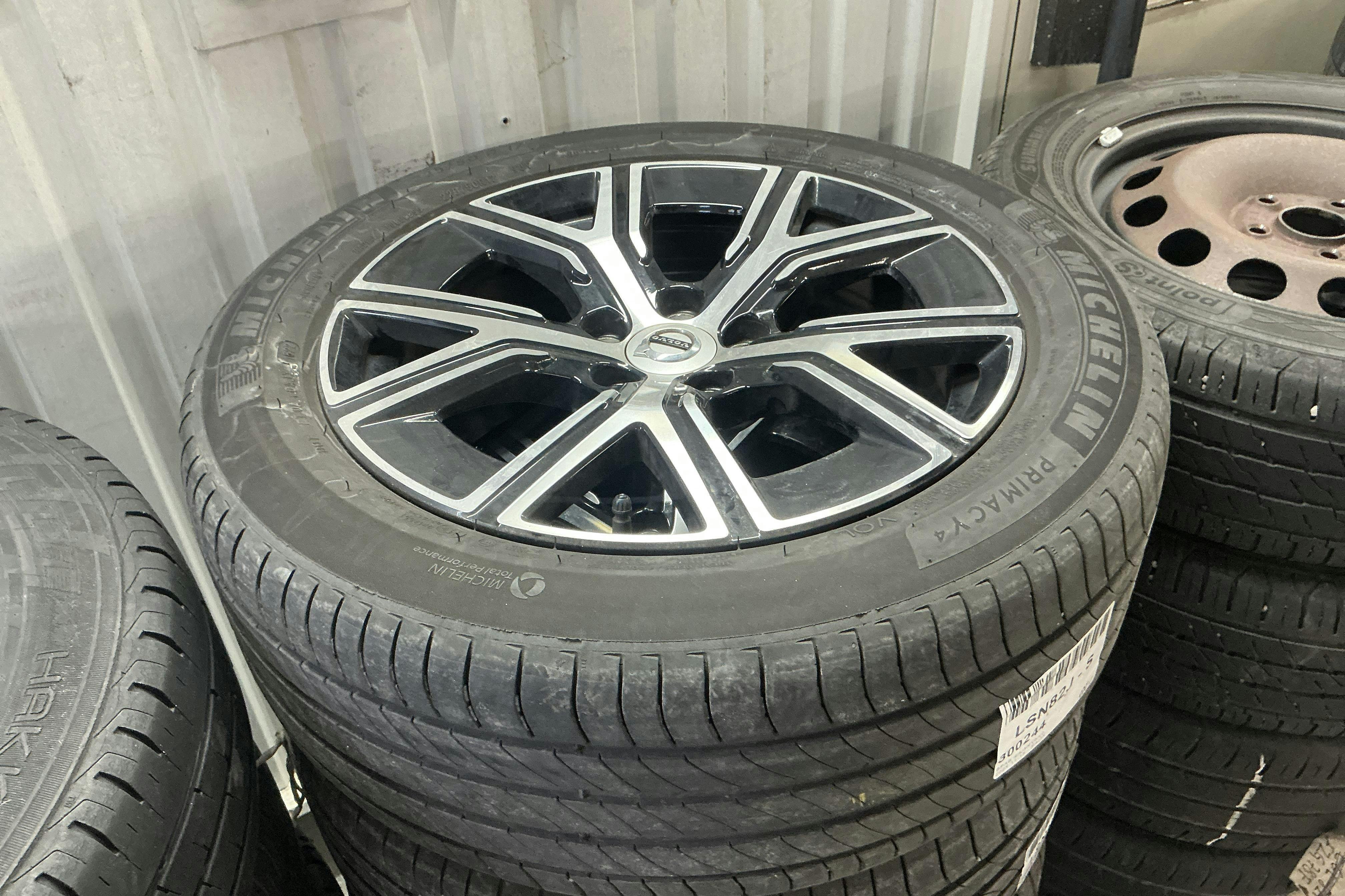 Presentation photo 16 of 16: Volvo V60 B4 Mildhybrid, Diesel (197hk) - 130 160 km - Automatic - black - 2023