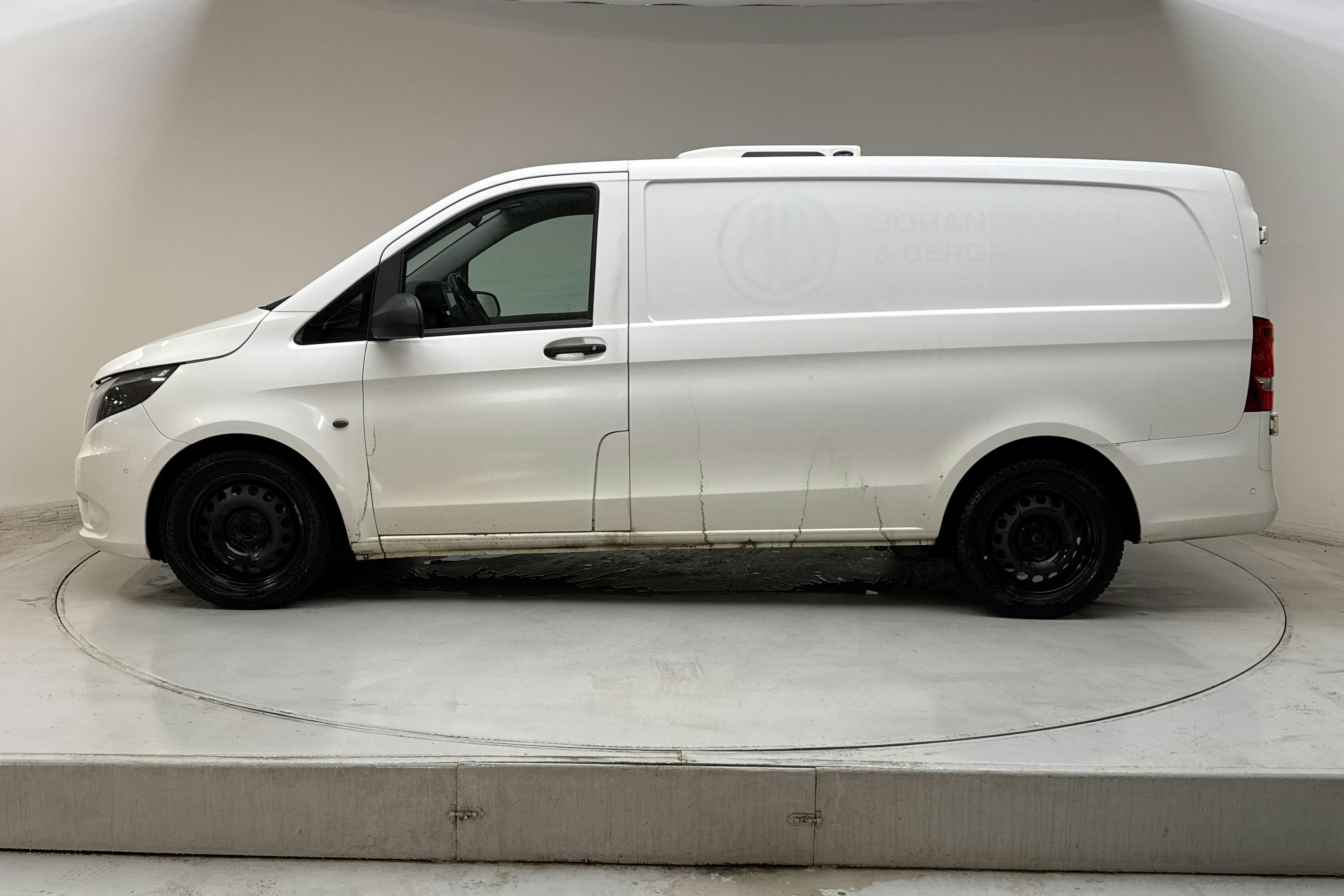 Præsentationsfoto 2 af 15: Mercedes Vito 116 CDI W640 (163hk) - 335 250 kilometer - Salgsautomat - Hvid - 2018