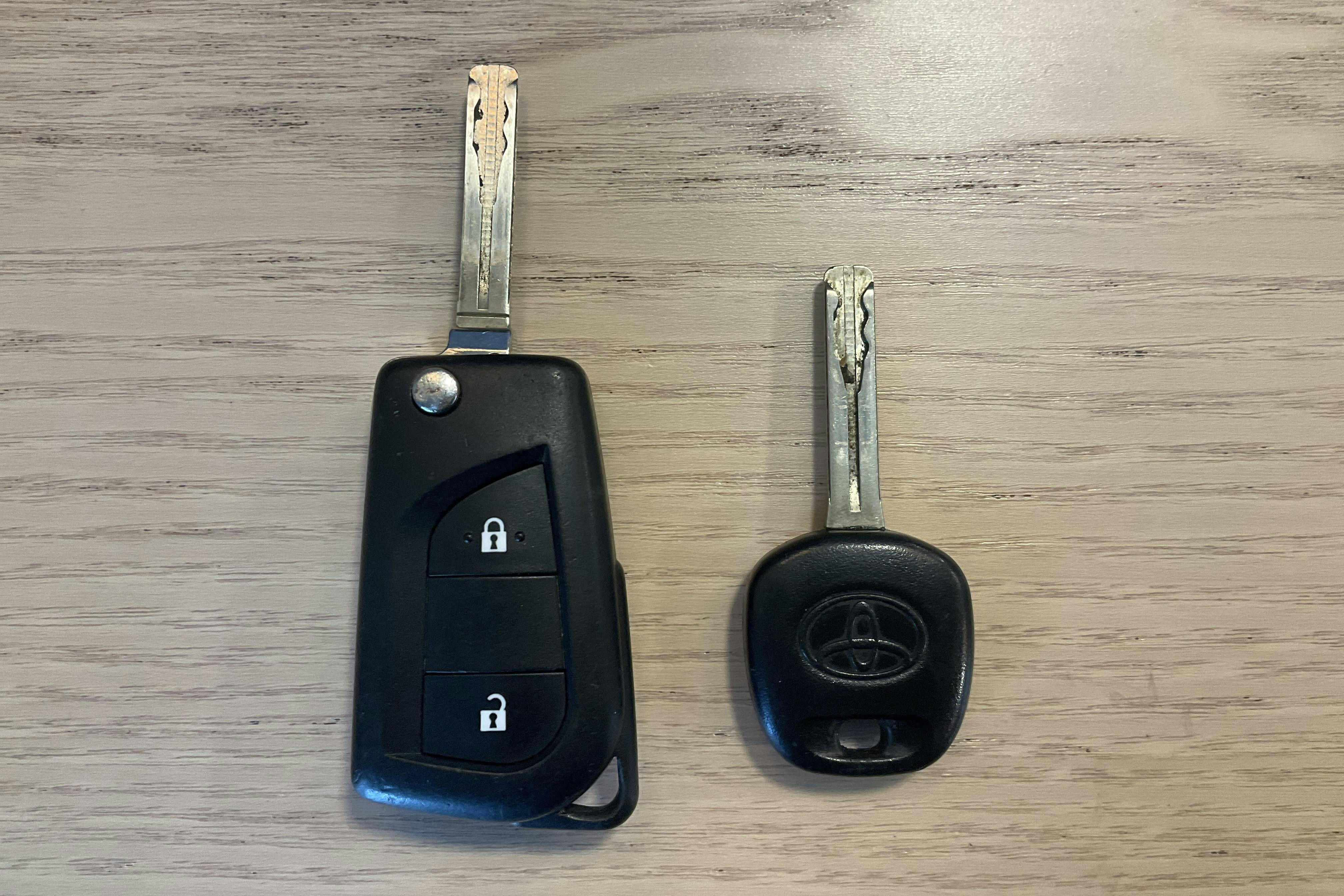 Presentation photo 14 of 14: Toyota Aygo 1.0 5dr (72hk) - 58 100 km - Manual - red - 2018