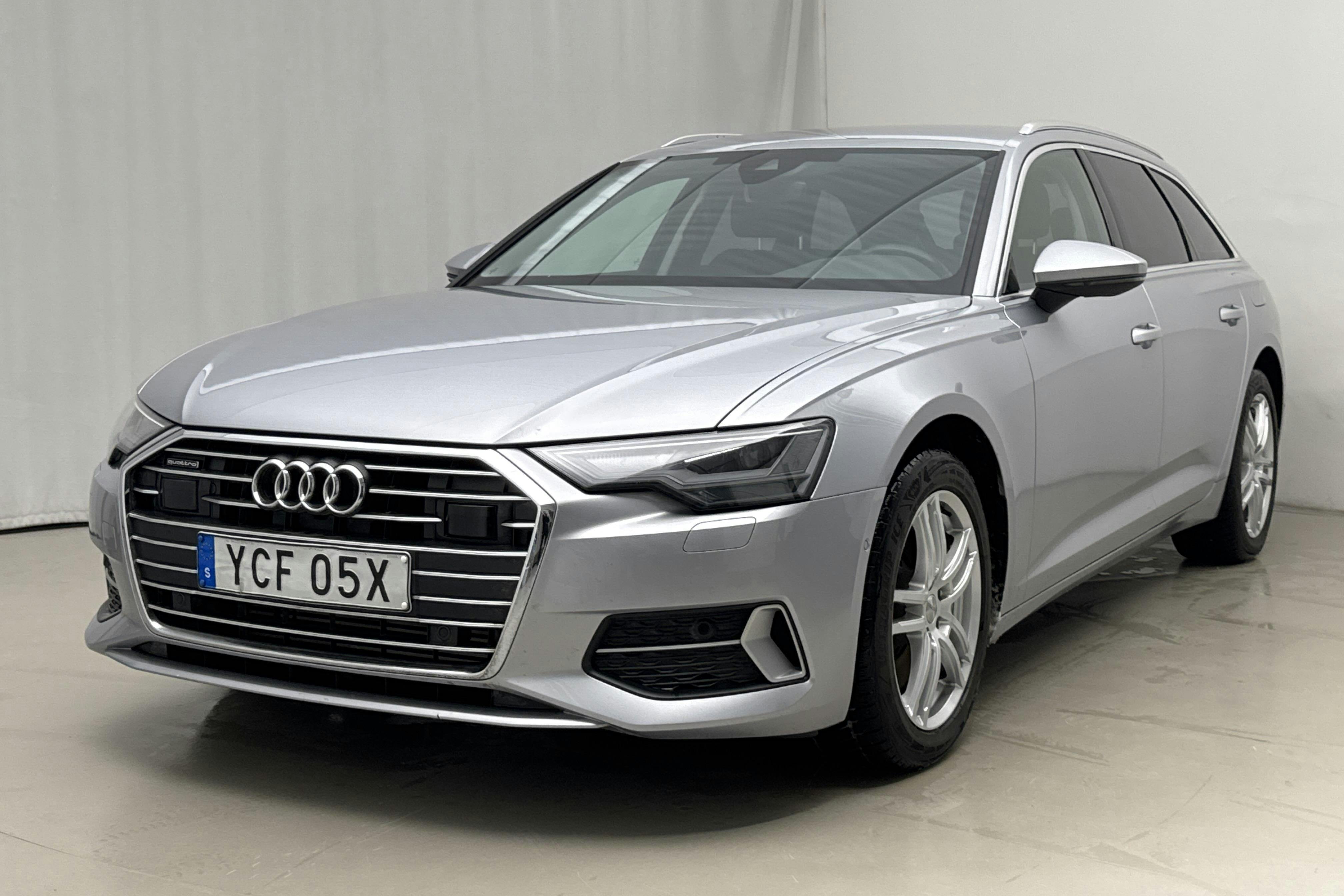 Præsentationsfoto 1 af 24: Audi A6 Avant 50 TFSI e quattro (299hk) - 64 620 kilometer - Salgsautomat - Sølv - 2023