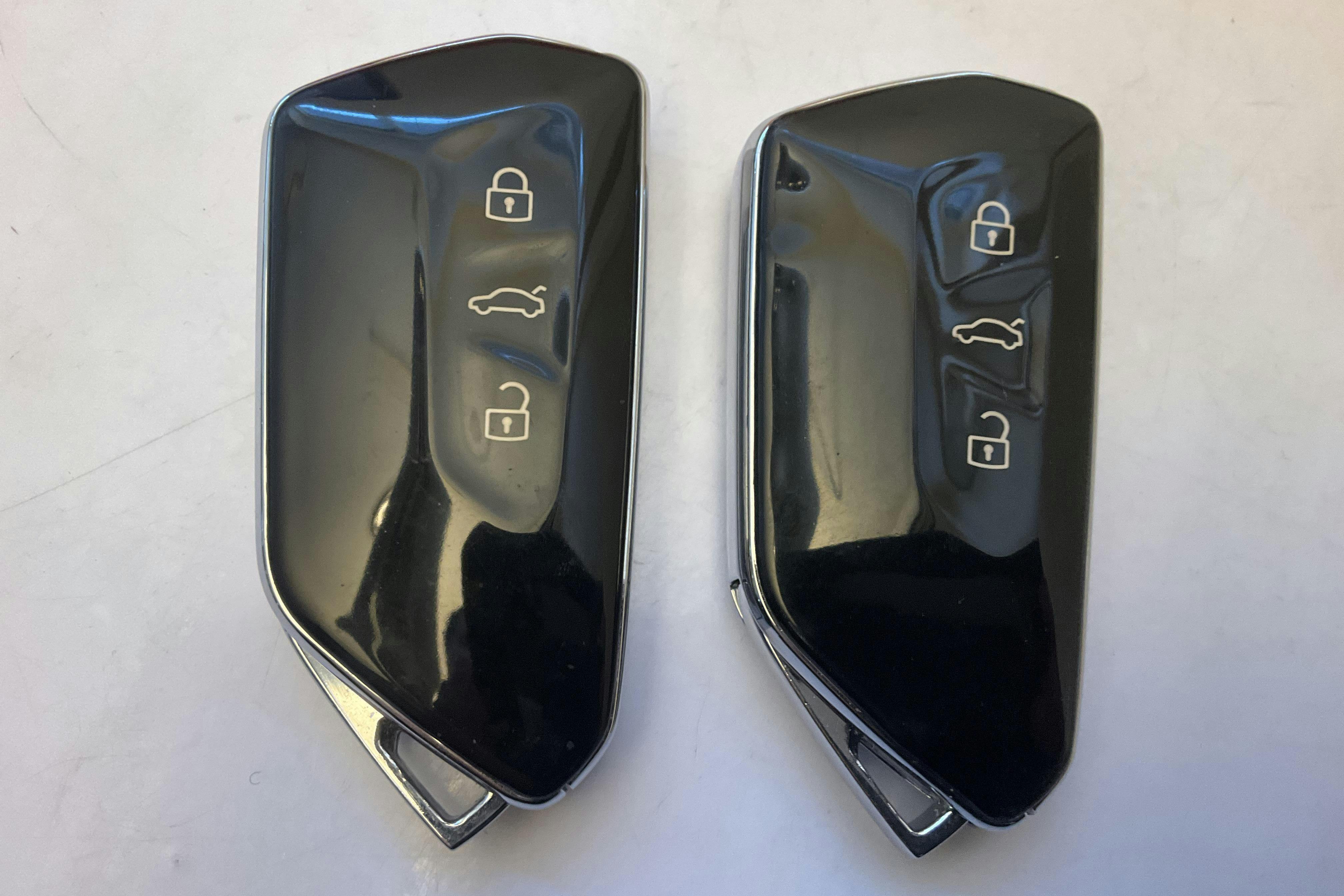 Præsentationsfoto 19 af 19: Skoda Enyaq iV 80x (265hk) - 137 950 kilometer - Salgsautomat - Hvid - 2023