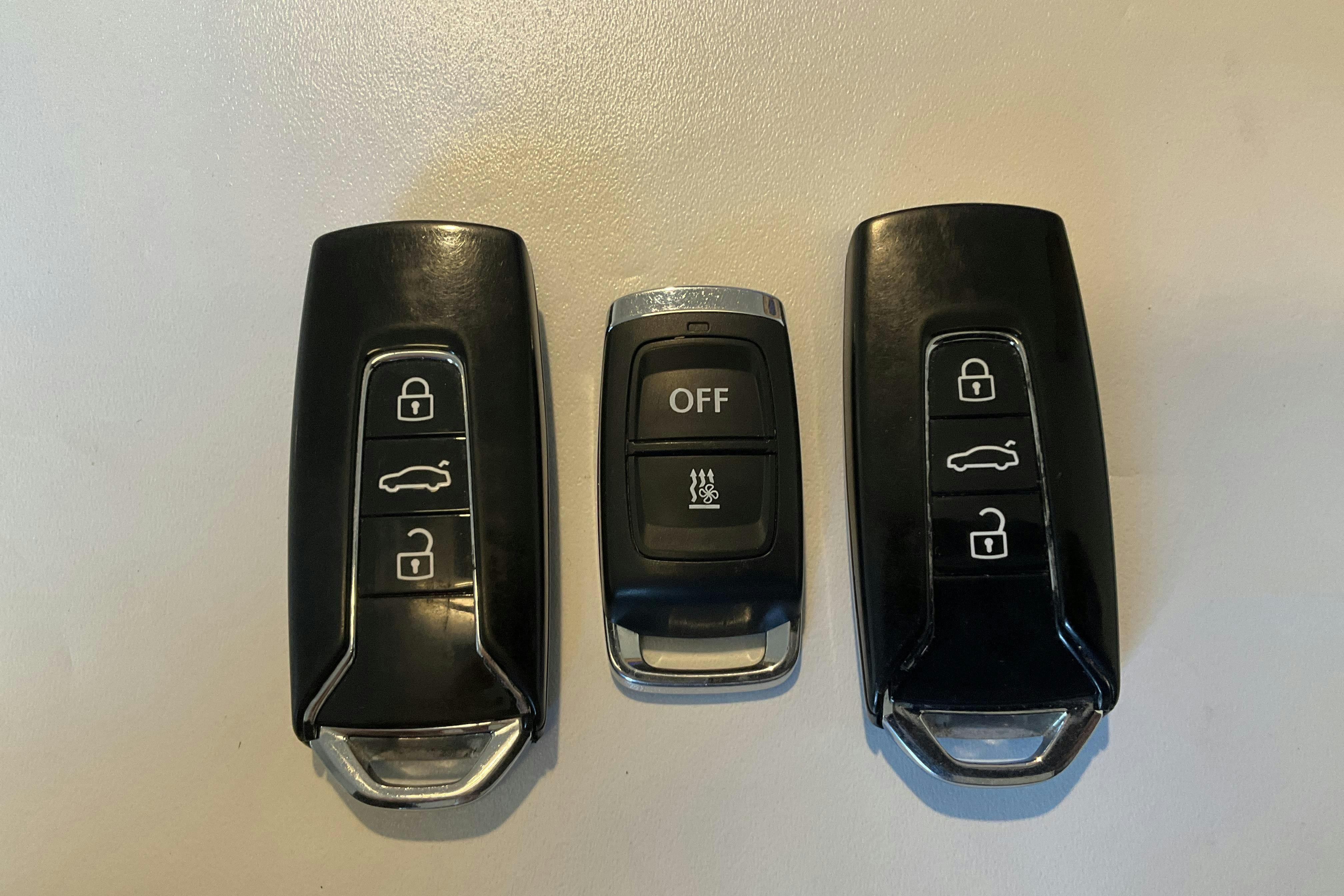 Zdjęcie prezentacyjne 15 z 15: VW Touareg V6 TDI 4Motion (286hk) - 189 580 km - Automatyczna - czarny - 2019