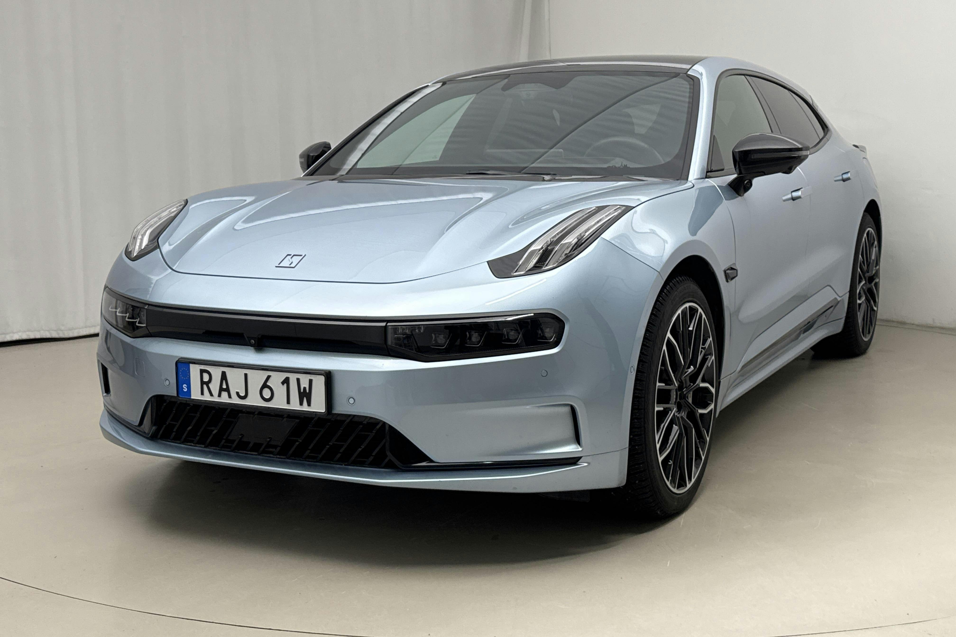 Presentationsfoto 1 av 26: Zeekr Zeekr 001 AWD 100kWh (544hk) - 3 285 mil - Automat - blå - 2023