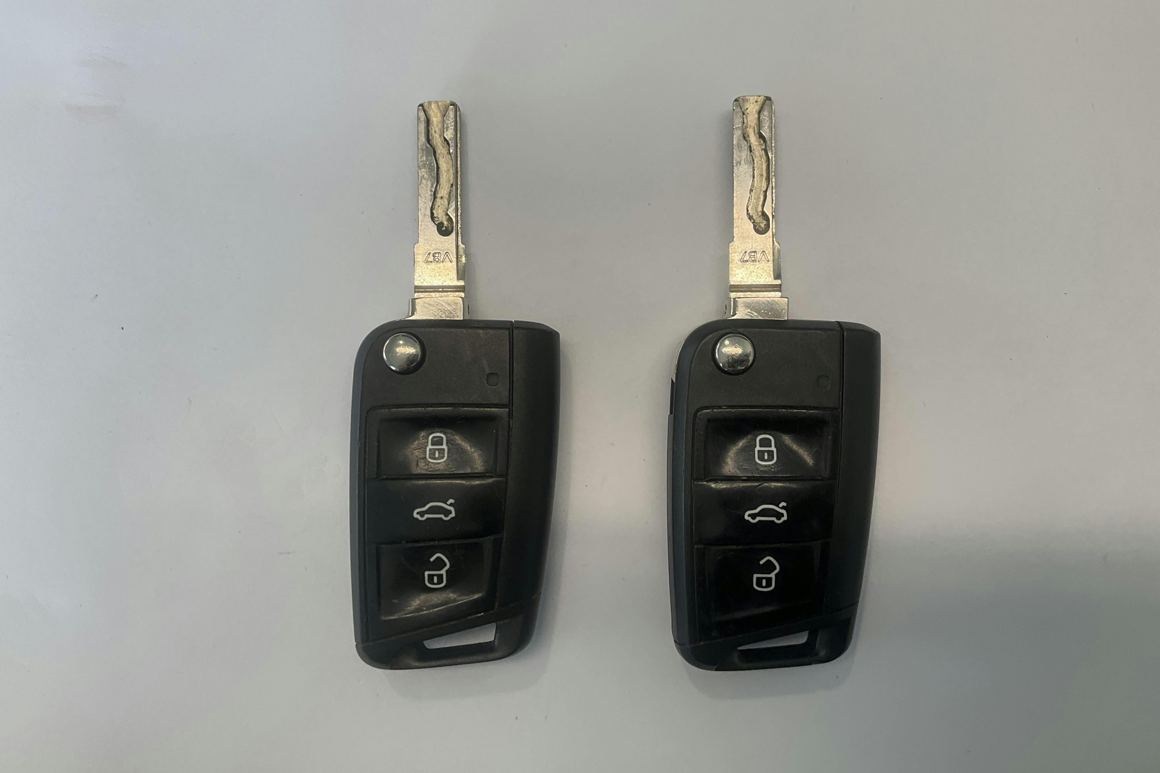 Esittelykuva 13 osoitteesta 13: VW Golf VII 1.6 TDI BlueMotion 5dr 4Motion (110hk) - 104 910 km - Manuaalinen - valkoinen - 2016