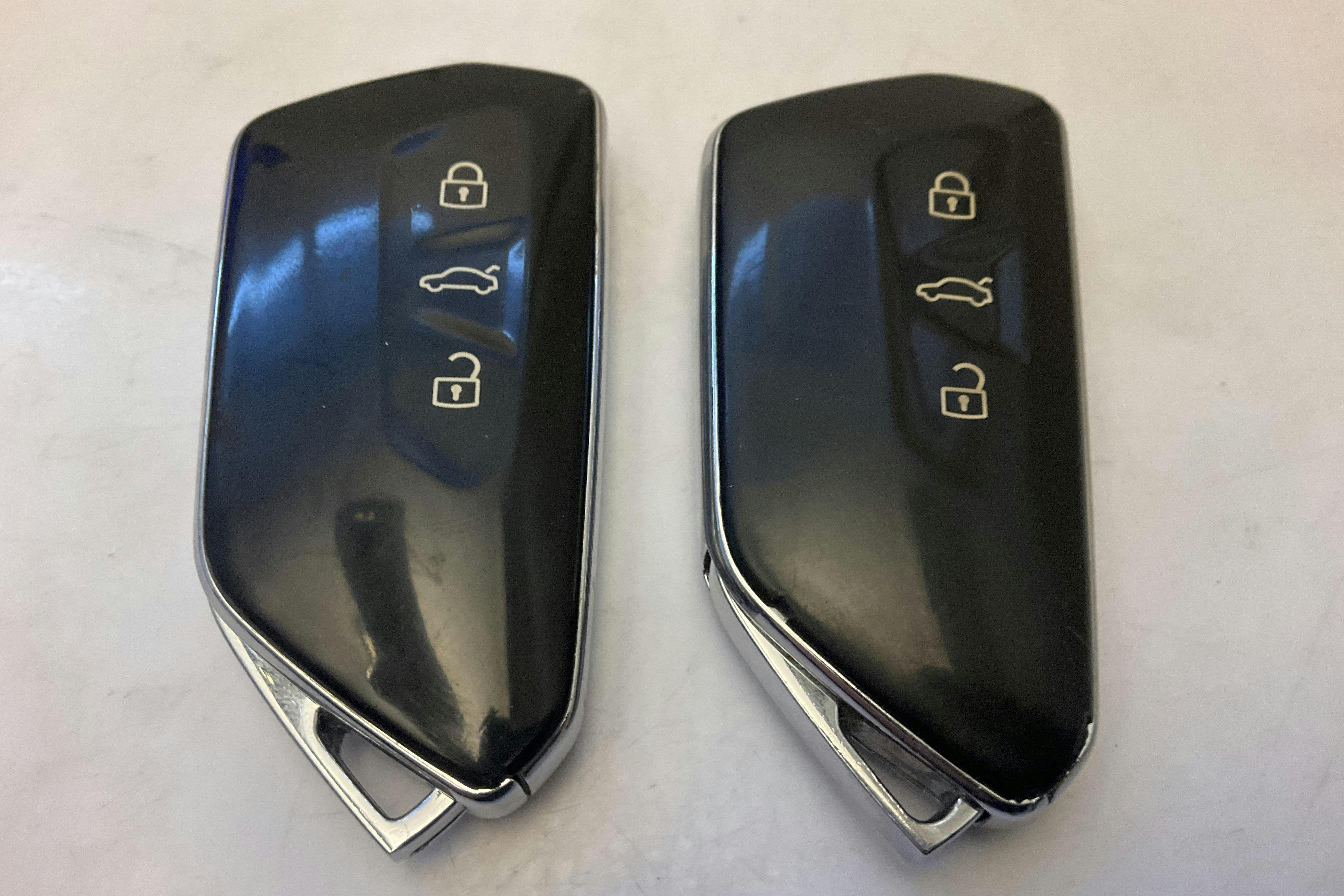 Presentation photo 16 of 16: VW ID.4 77kWh (204hk) - 50 480 km - Automatic - white - 2023