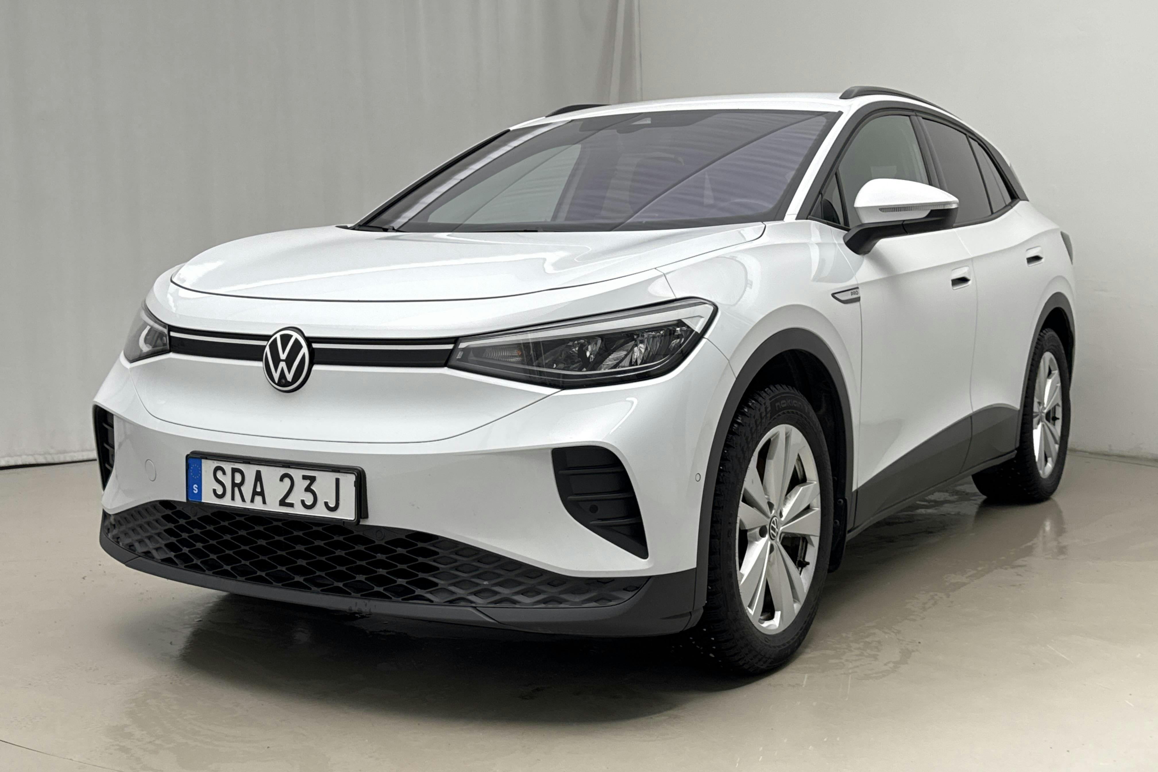 Presentationsfoto 1 av 23: VW ID.4 77kWh (204hk) - 11 254 mil - Automat - vit - 2023