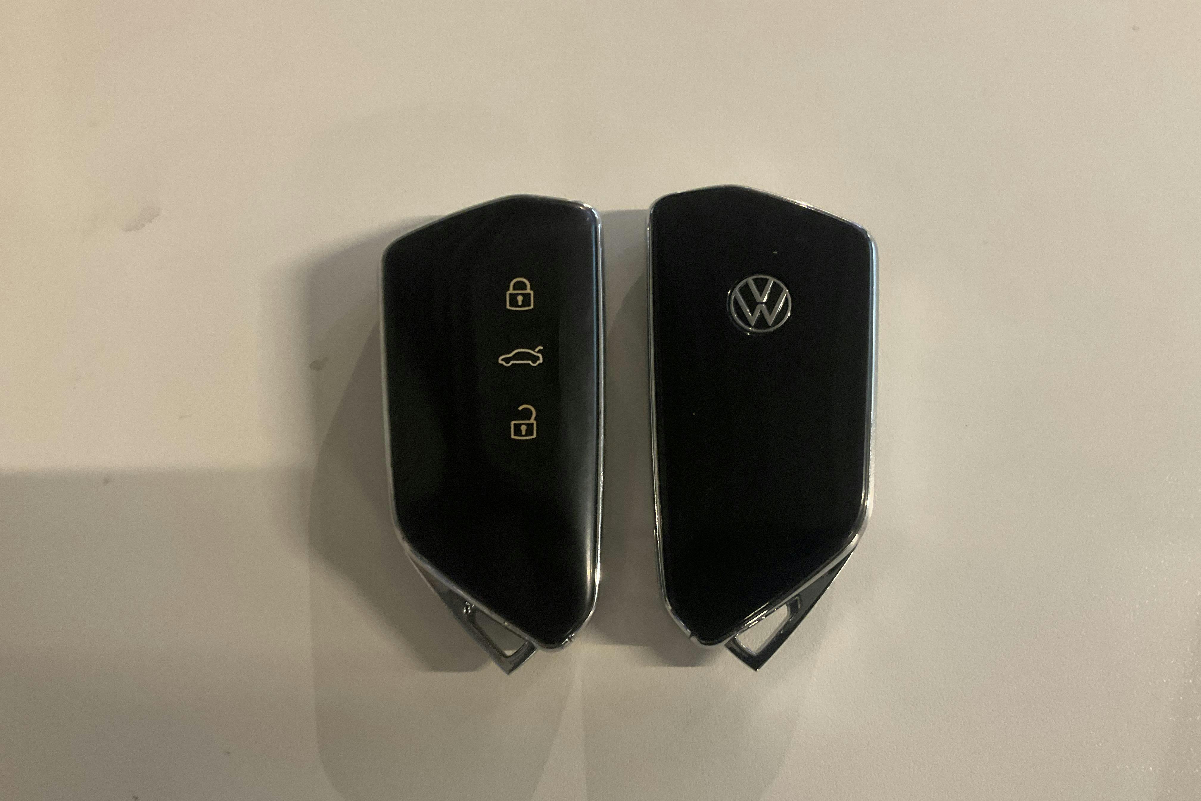 Presentation photo 19 of 19: VW ID.4 77kWh (204hk) - 68 950 km - Automatic - white - 2023