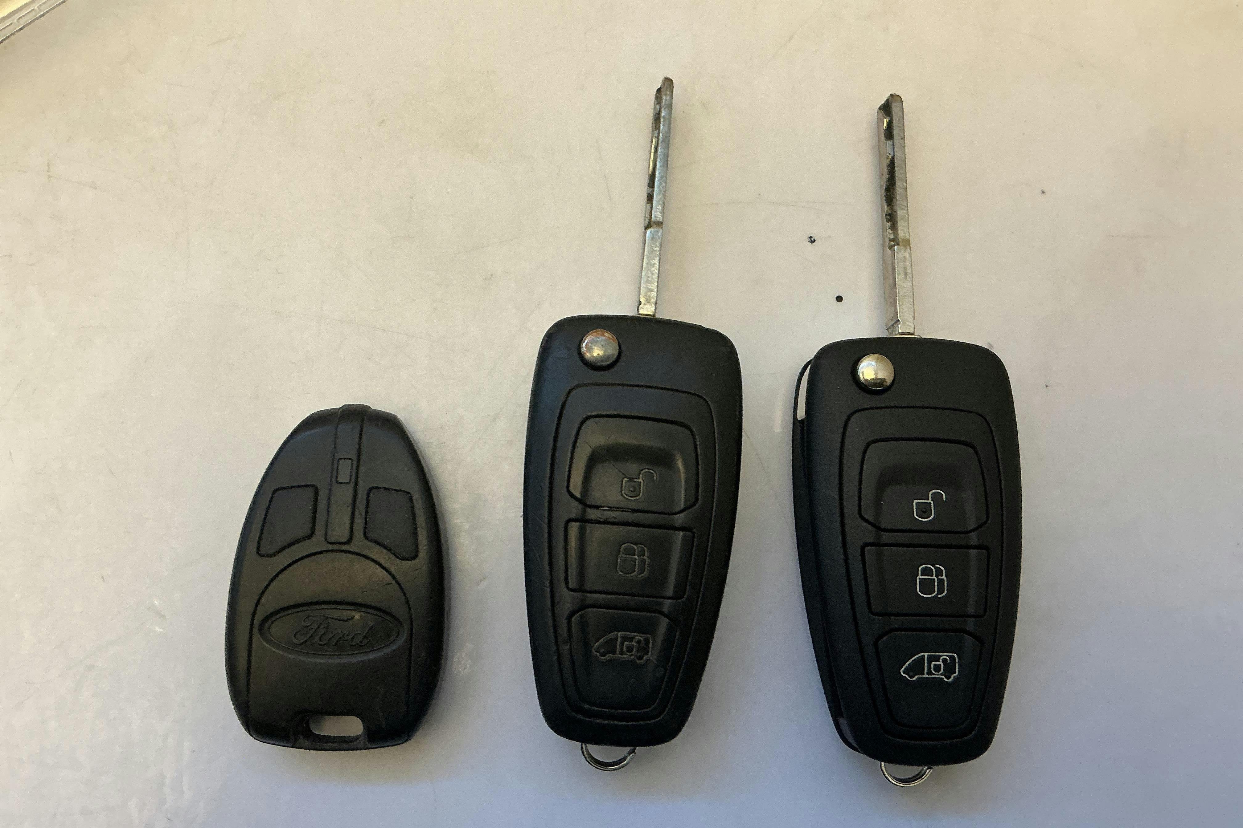 Presentation photo 15 of 15: Ford Transit Custom 300 (130hk) - 118 530 km - Manual - white - 2020