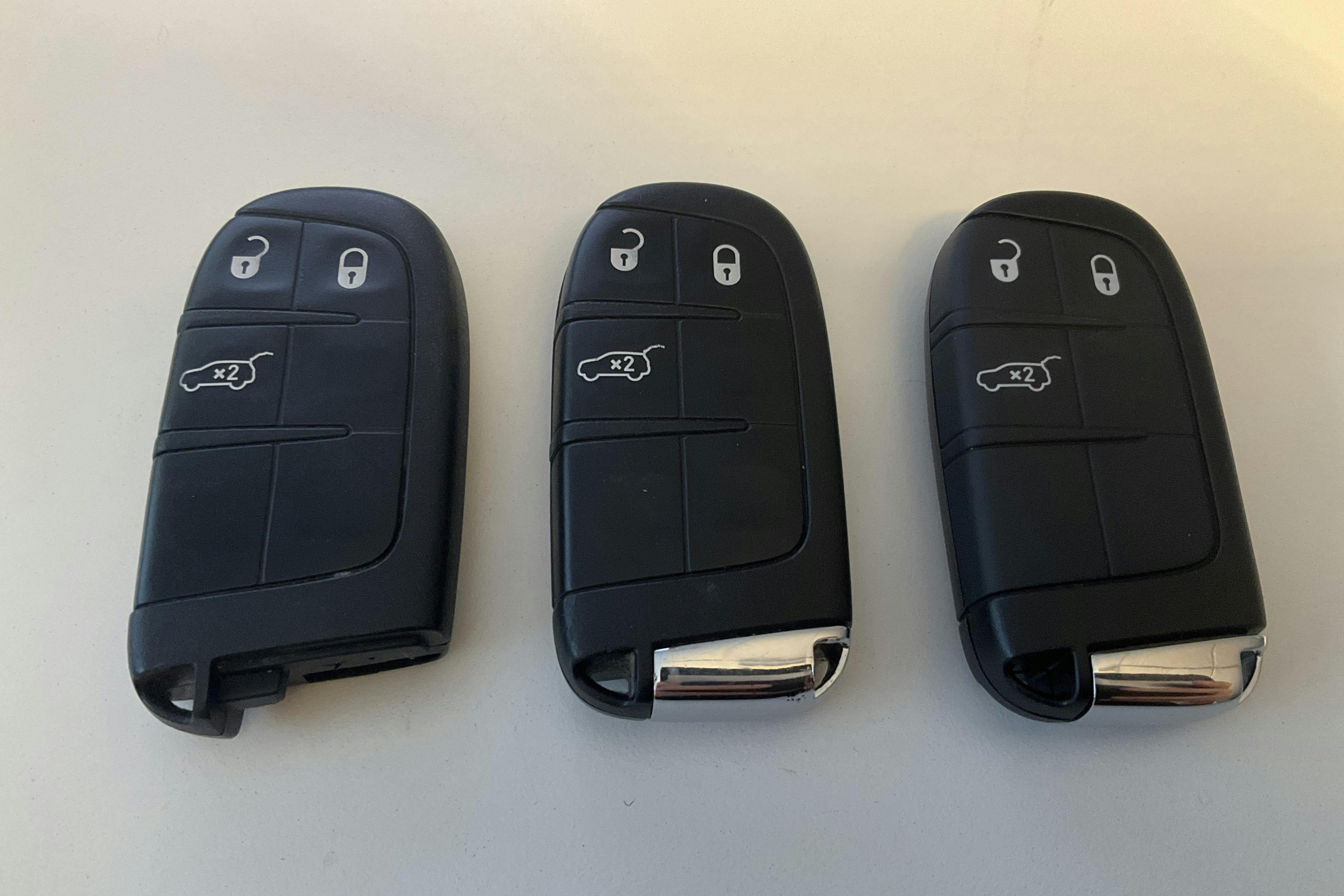 Presentation photo 18 of 18: Jeep Compass 1.3 PHEV 4WD (240hk) - 75 230 km - Automatic - gray - 2020