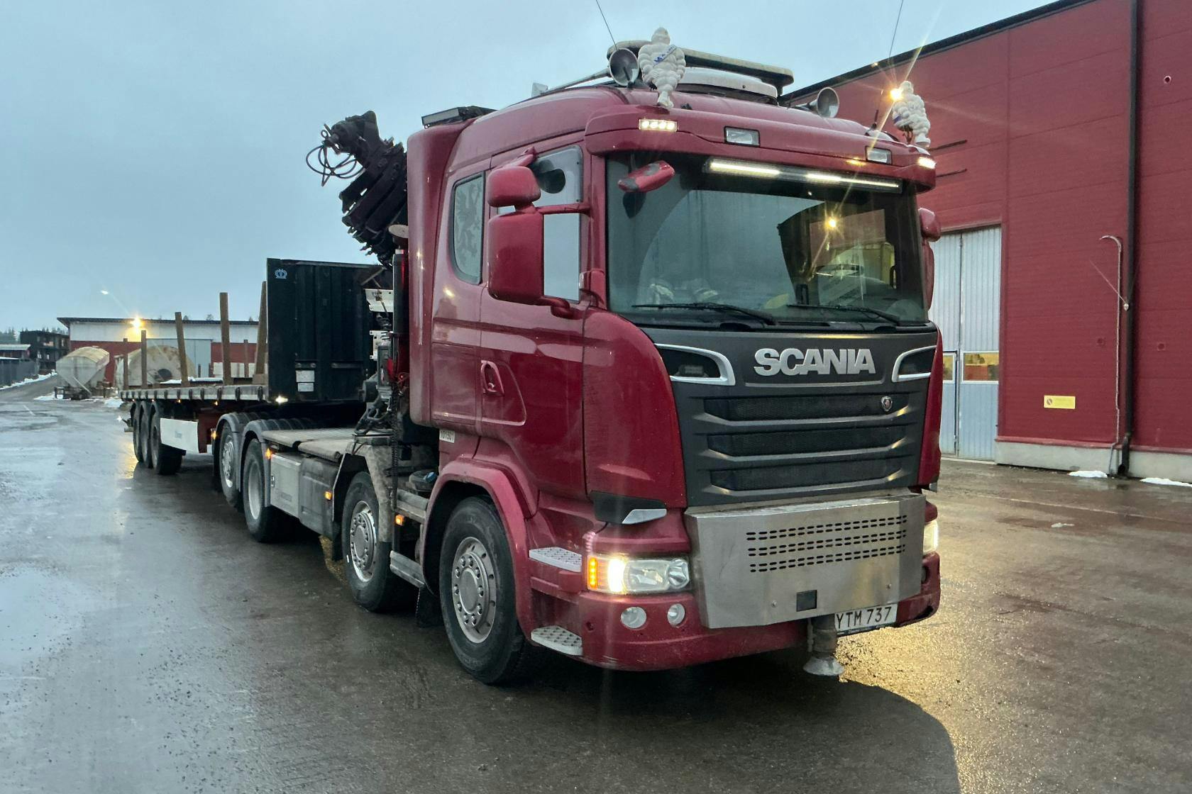 Presentationsfoto 2 av 72: Scania R580LB8X4*6HNB - 4 457 789 km - Automat - röd - 2017