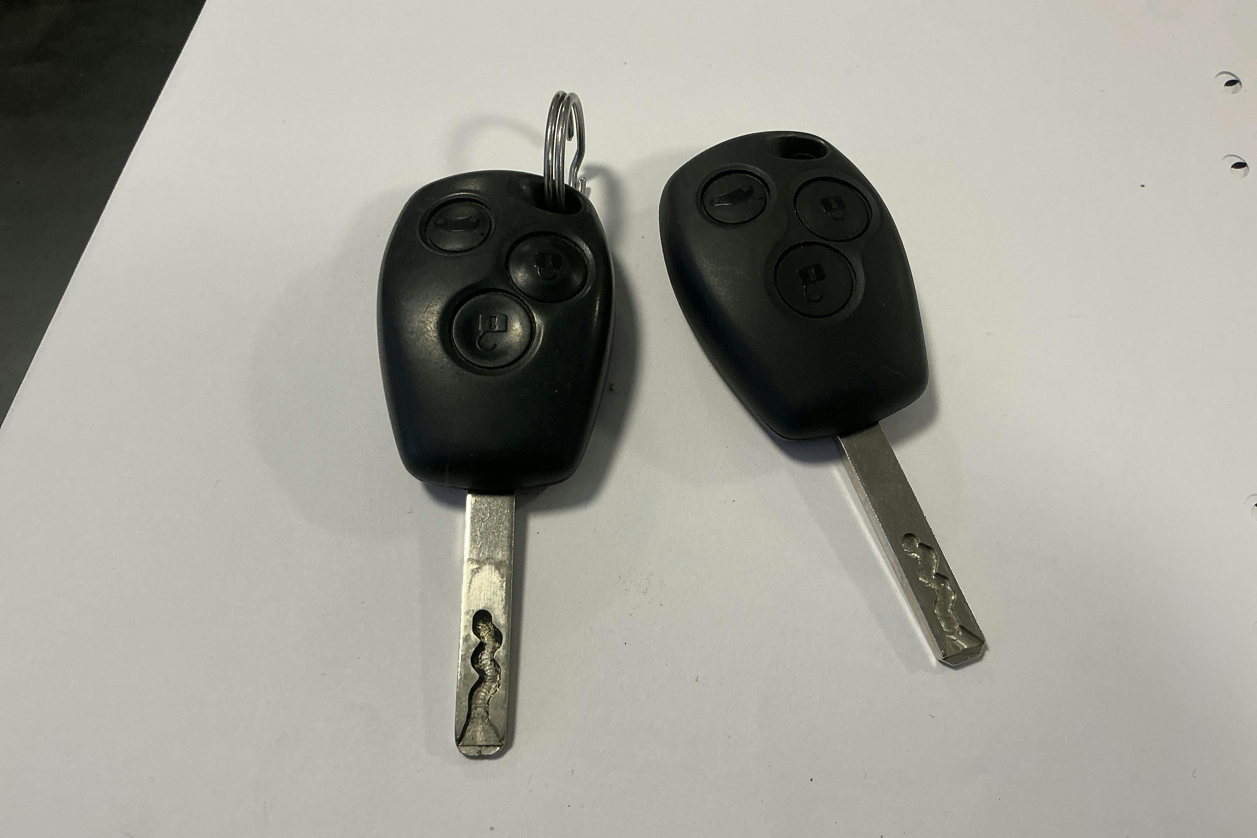 Zdjęcie prezentacyjne 16 z 16: Opel Vivaro 1.6 BITURBO (125hk) - 86 550 km - Manualna - biały - 2018