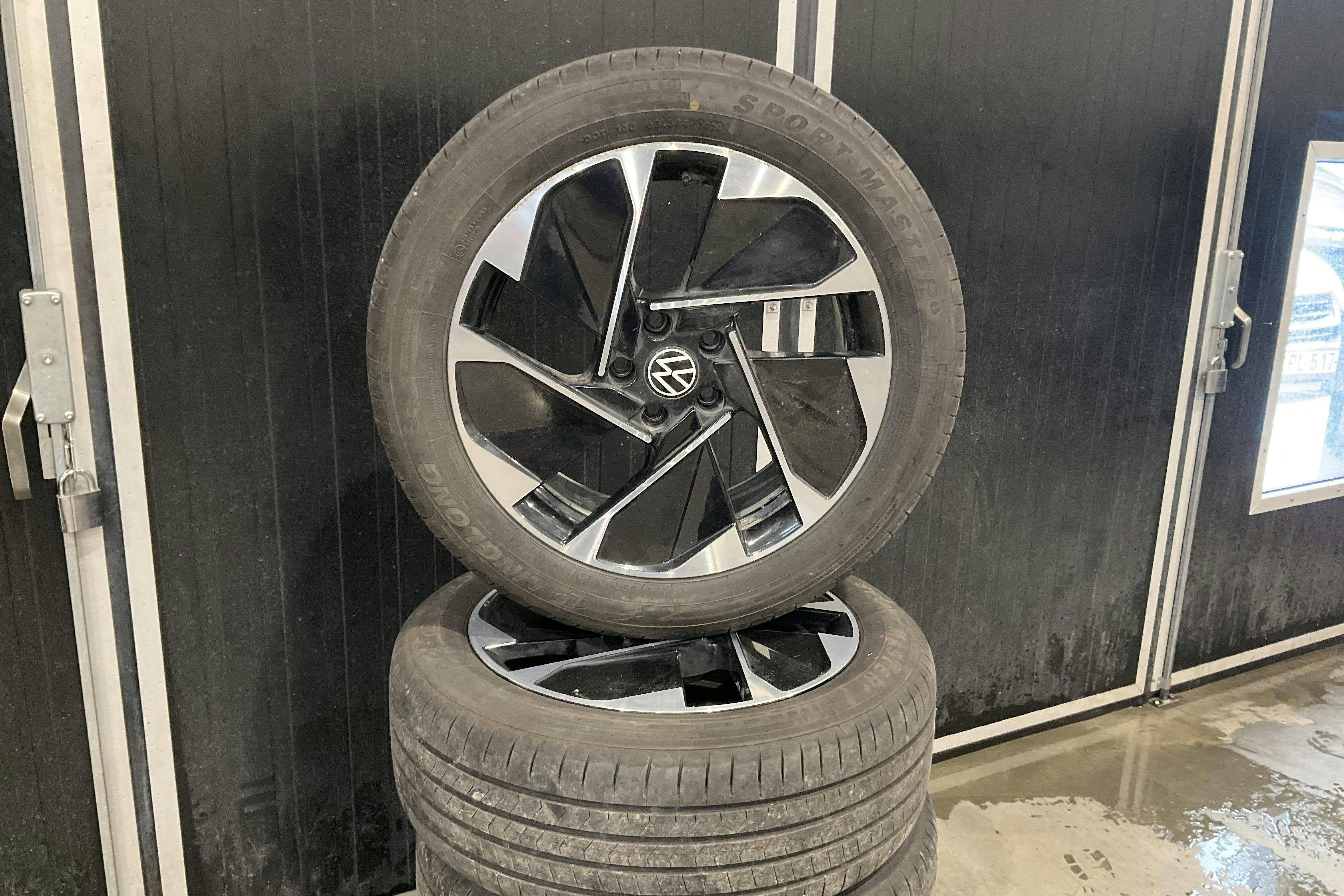 Presentationsfoto 17 av 17: VW ID.3 58kWh (204hk) - 9 786 mil - Automat - grå - 2021