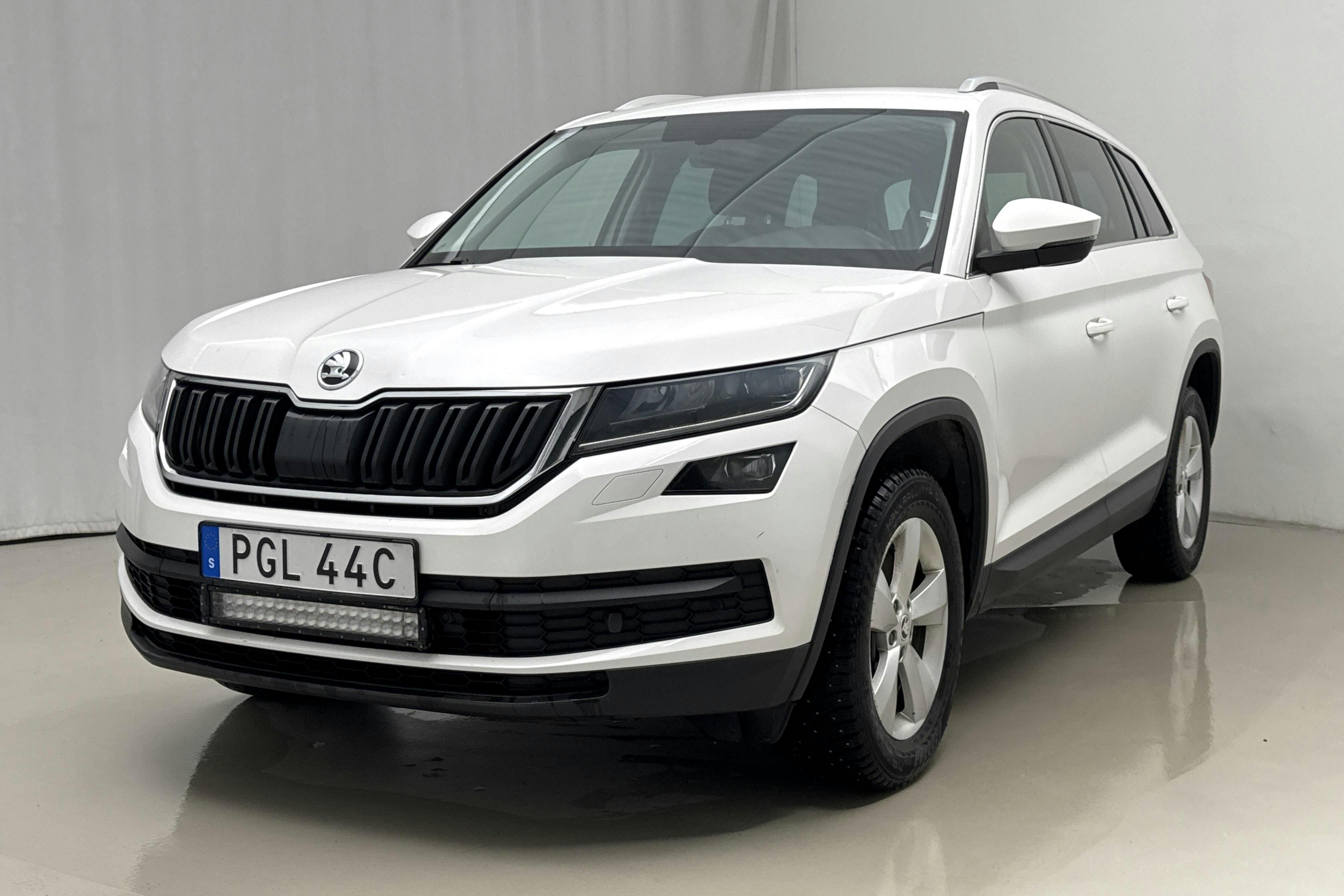 Presentationsfoto 1 av 20: Skoda Kodiaq 2.0 TDI 4X4 (190hk) - 22 698 mil - Automat - vit - 2020