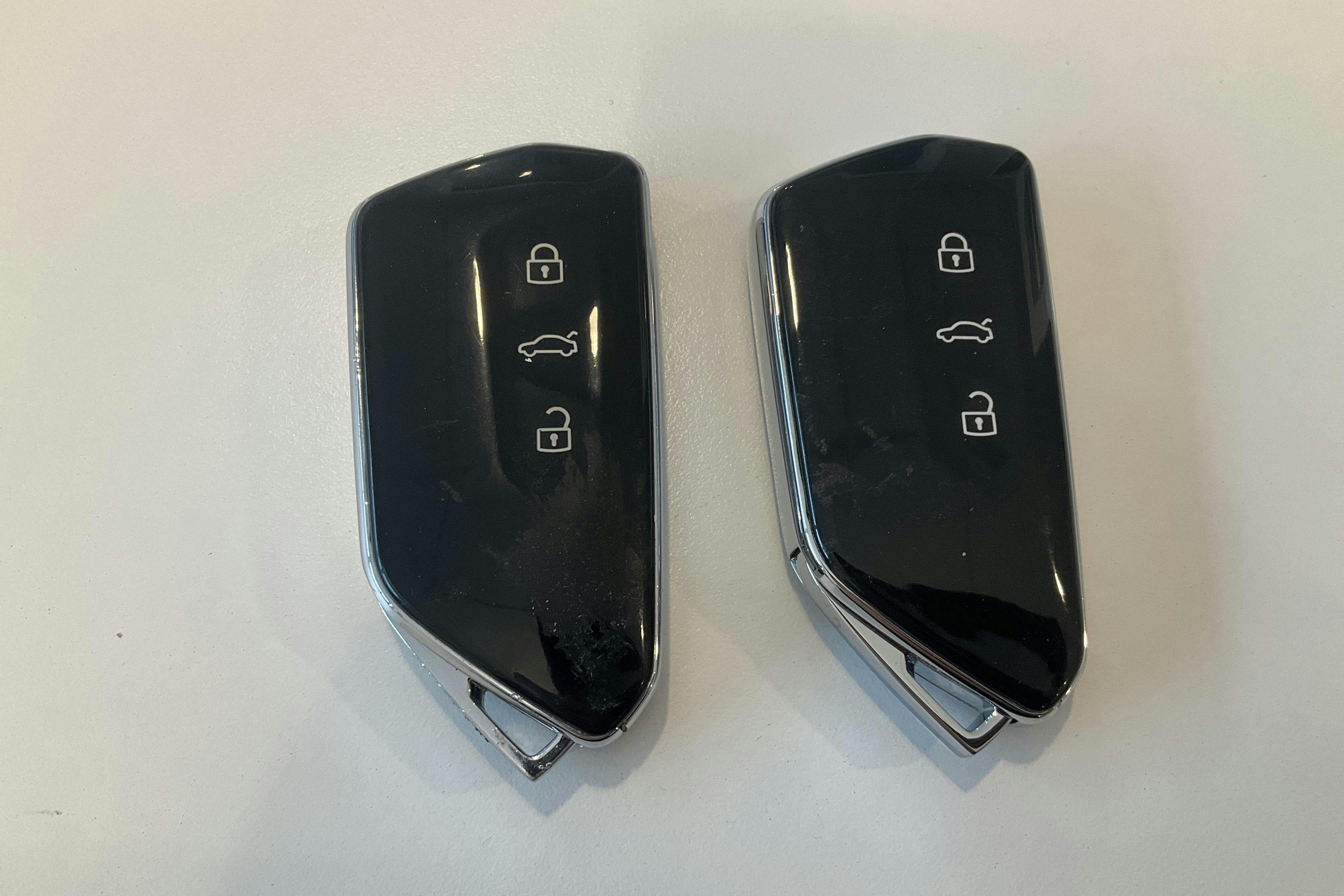 Præsentationsfoto 25 af 25: VW ID.3 58kWh (204hk) - 16 680 kilometer - Salgsautomat - Hvid - 2023