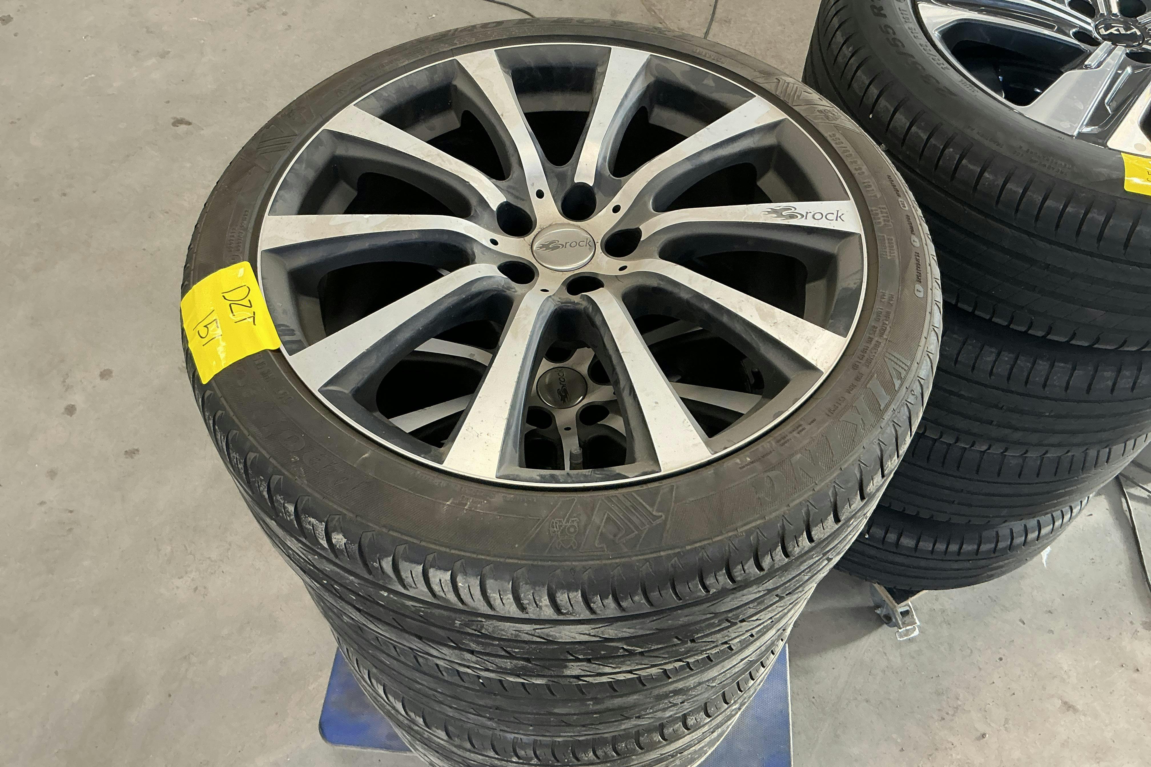 Presentation photo 17 of 17: VW Tiguan 2.0 TDI 4MOTION (240hk) - 283 930 km - Automatic - white - 2018