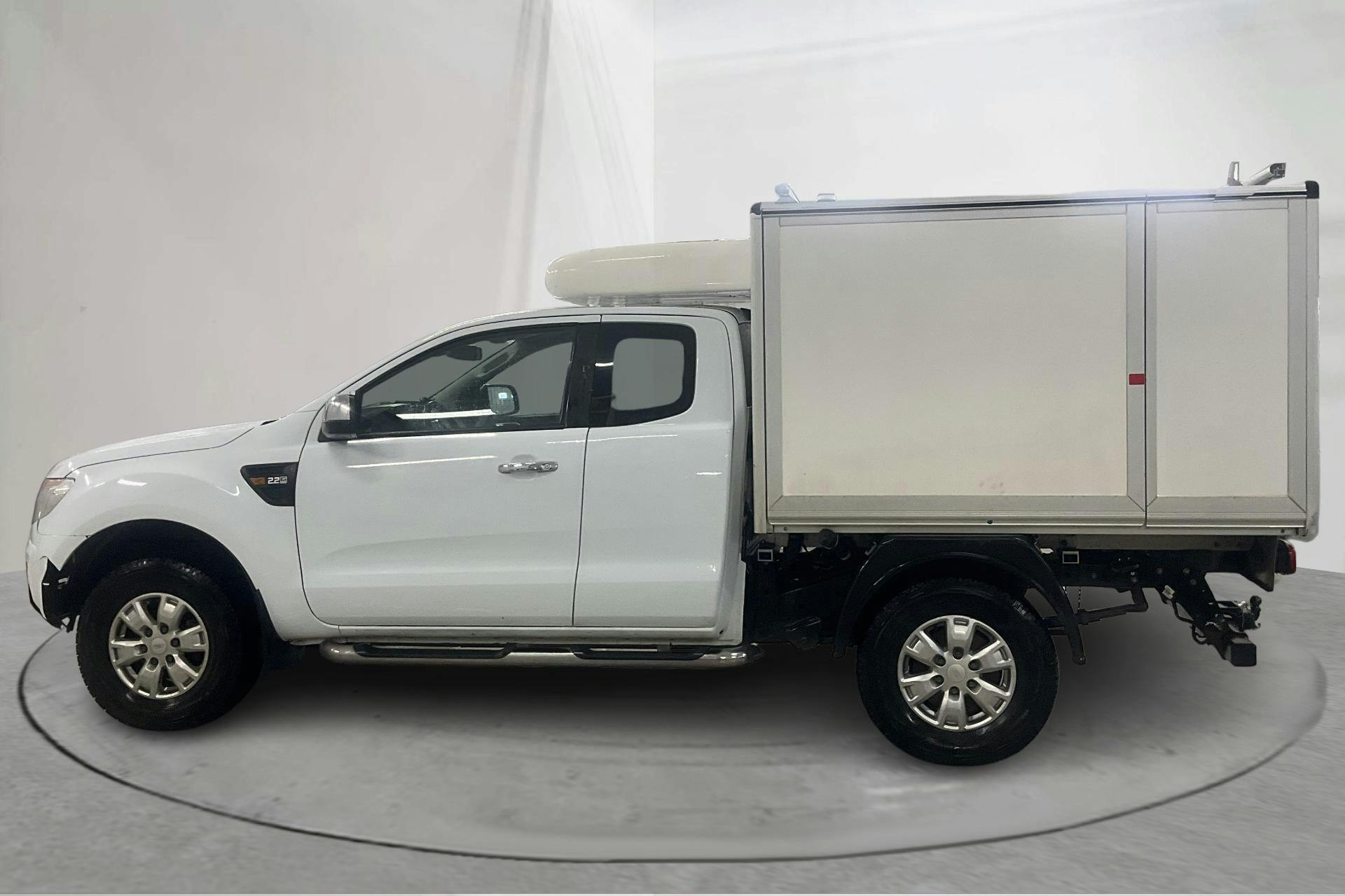 Presentationsfoto 2 av 20: Ford Ranger 2.2 TDCi 4WD (150hk) - 22 000 mil - Manuell - vit - 2015