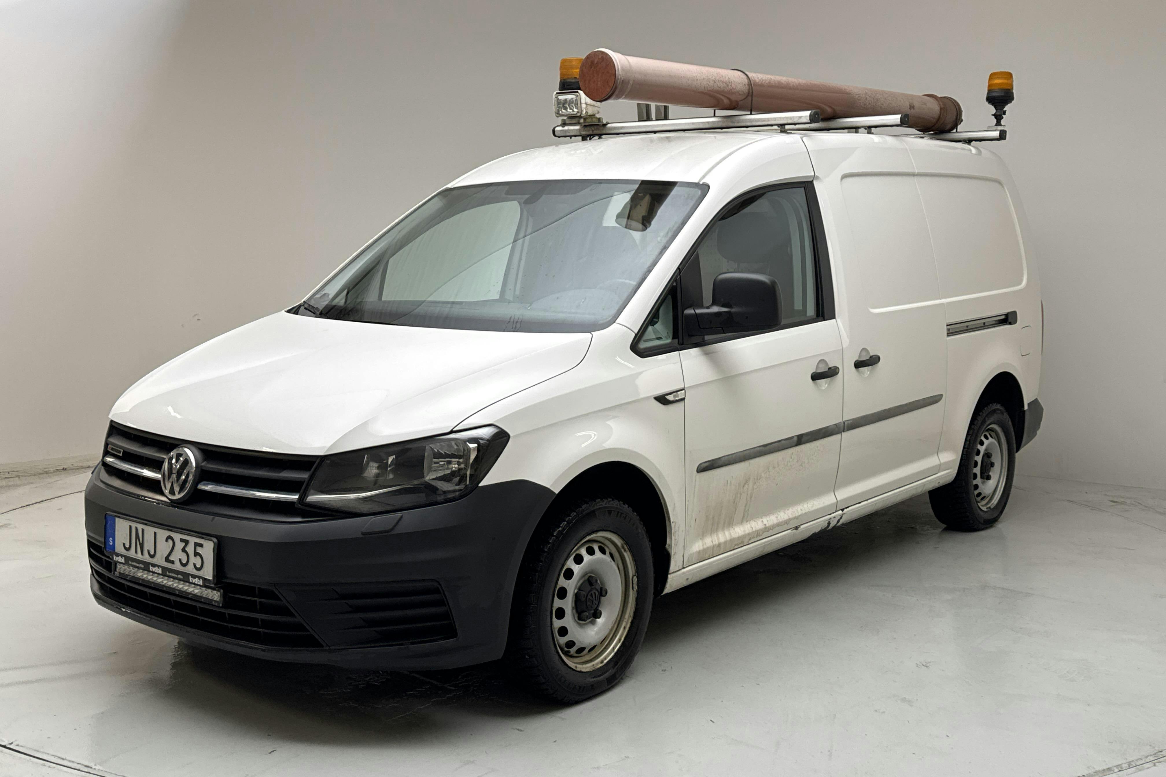 Presentationsfoto 1 av 14: VW Caddy Maxi 2.0 TDI 4MOTION (122hk) - 23 134 mil - Manuell - vit - 2019