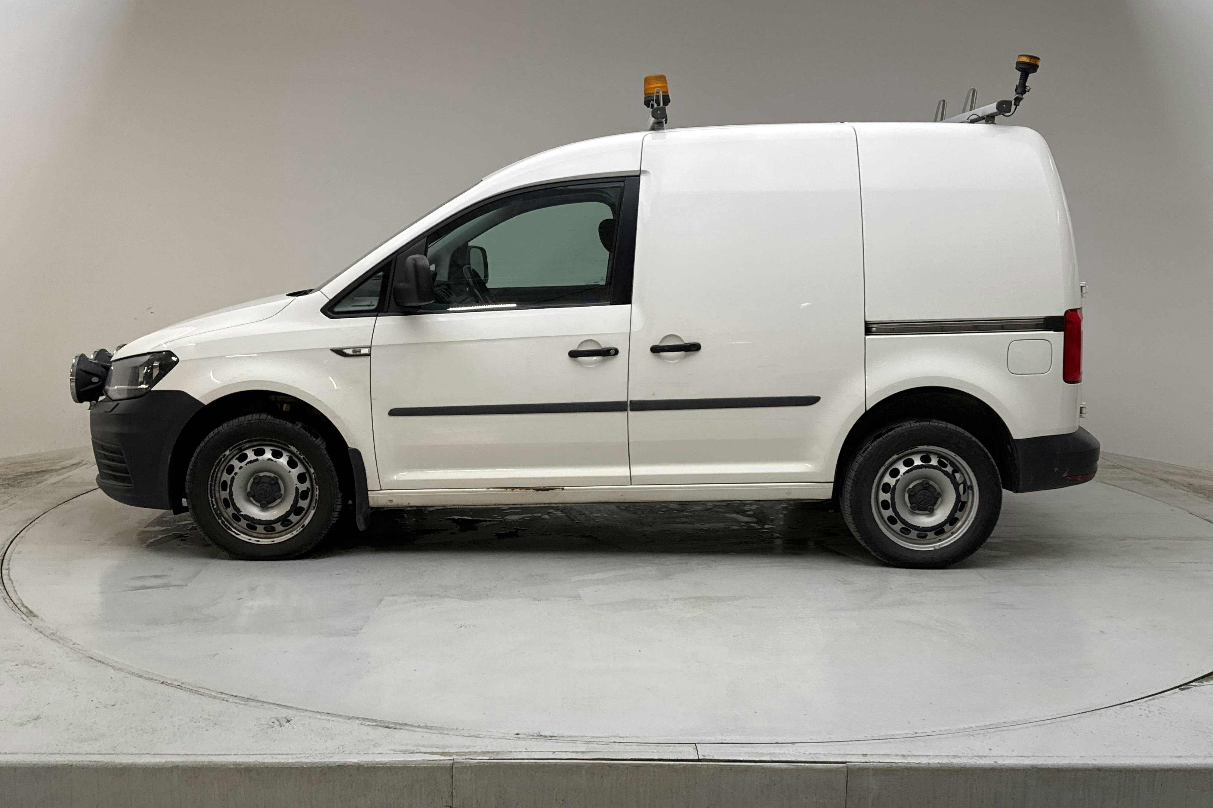 Presentation photo 2 of 12: VW Caddy 2.0 TDI Skåp 4MOTION (122hk) - 139 210 km - Manual - white - 2016