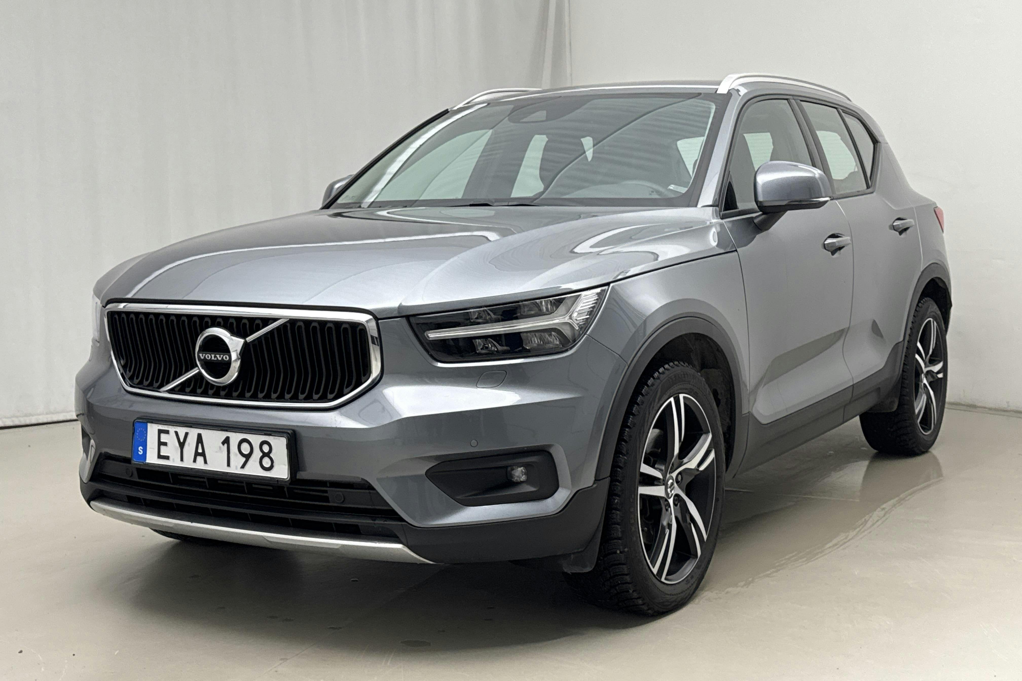 Presentationsfoto 1 av 20: Volvo XC40 T5 AWD (247hk) - 11 251 mil - Automat - grå - 2018