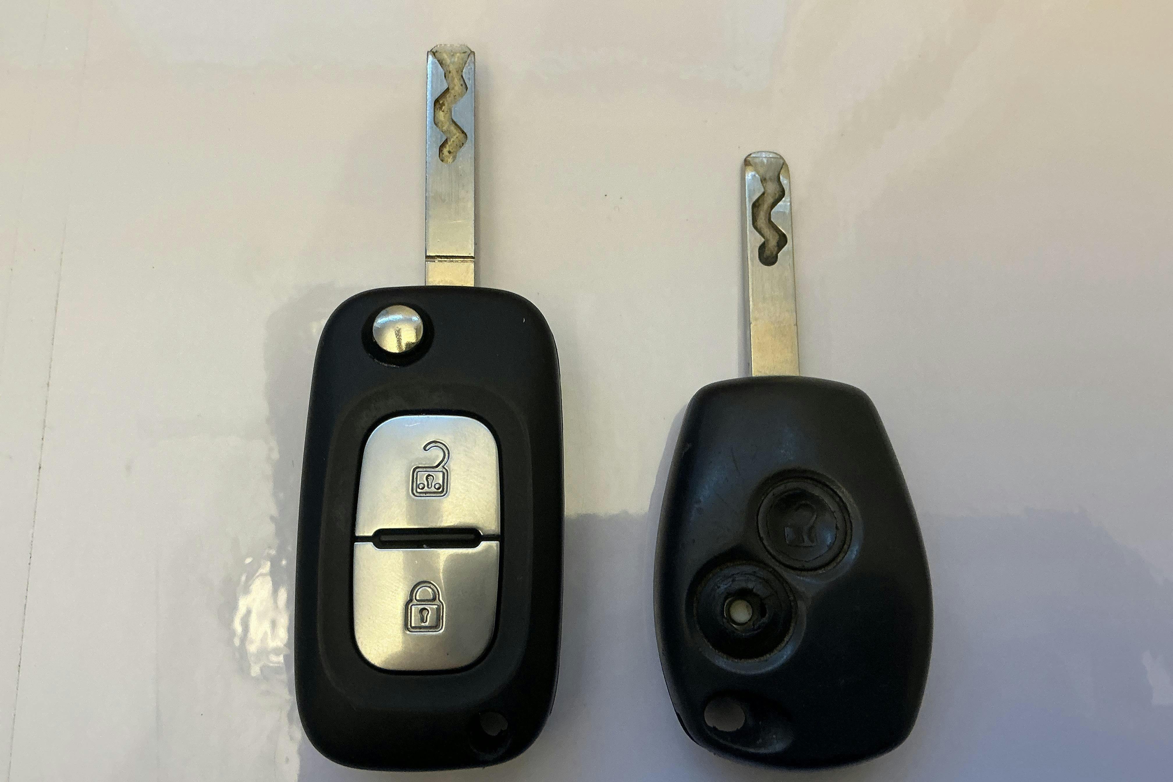 Præsentationsfoto 12 af 12: Renault Kangoo 1.5 dCi Maxi Skåp (95hk) - 235 890 kilometer - Manuel - Hvid - 2021