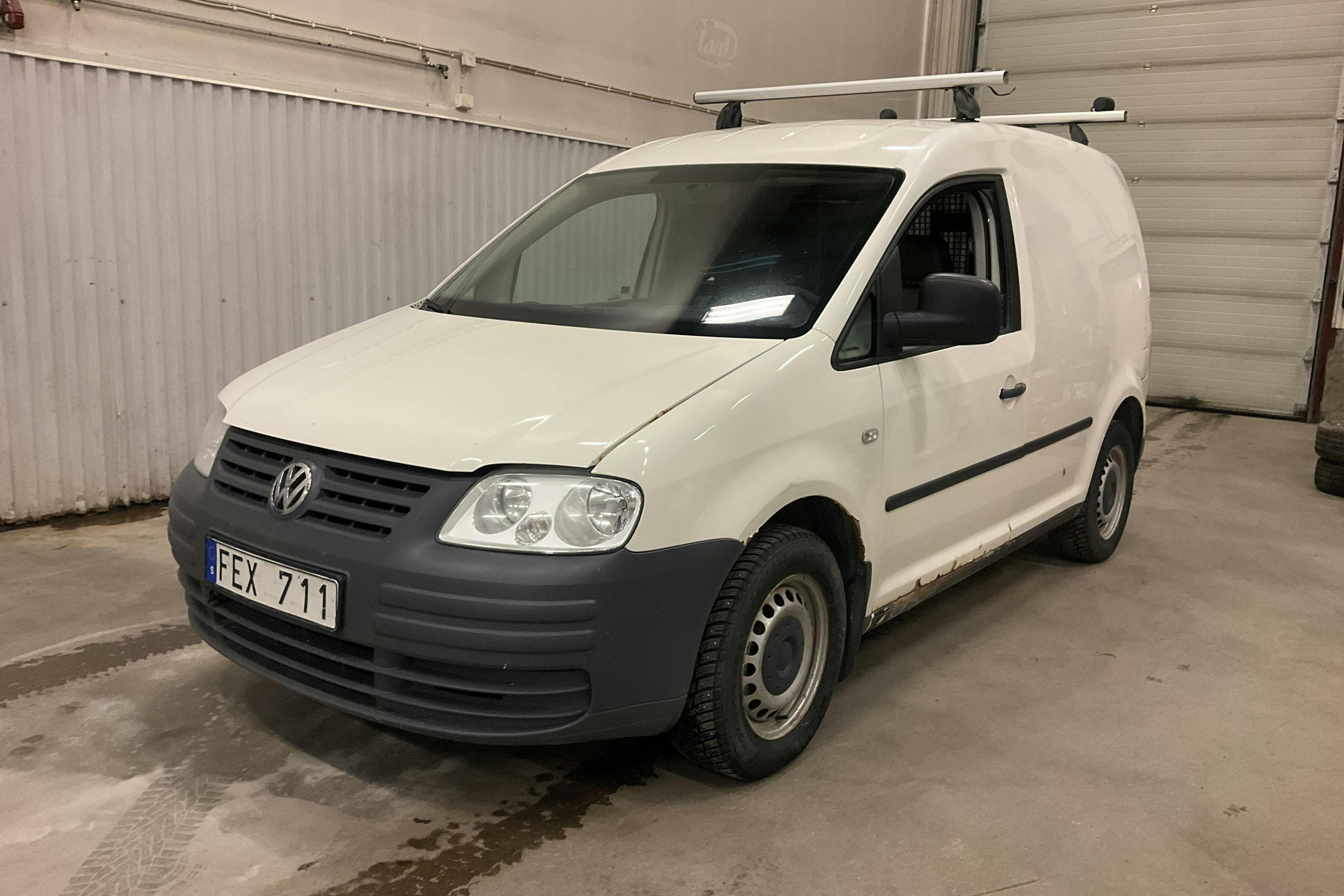 Presentationsfoto 1 av 16: VW Caddy 1.9 TDI Skåp (105hk) - 22 331 mil - Manuell - vit - 2007