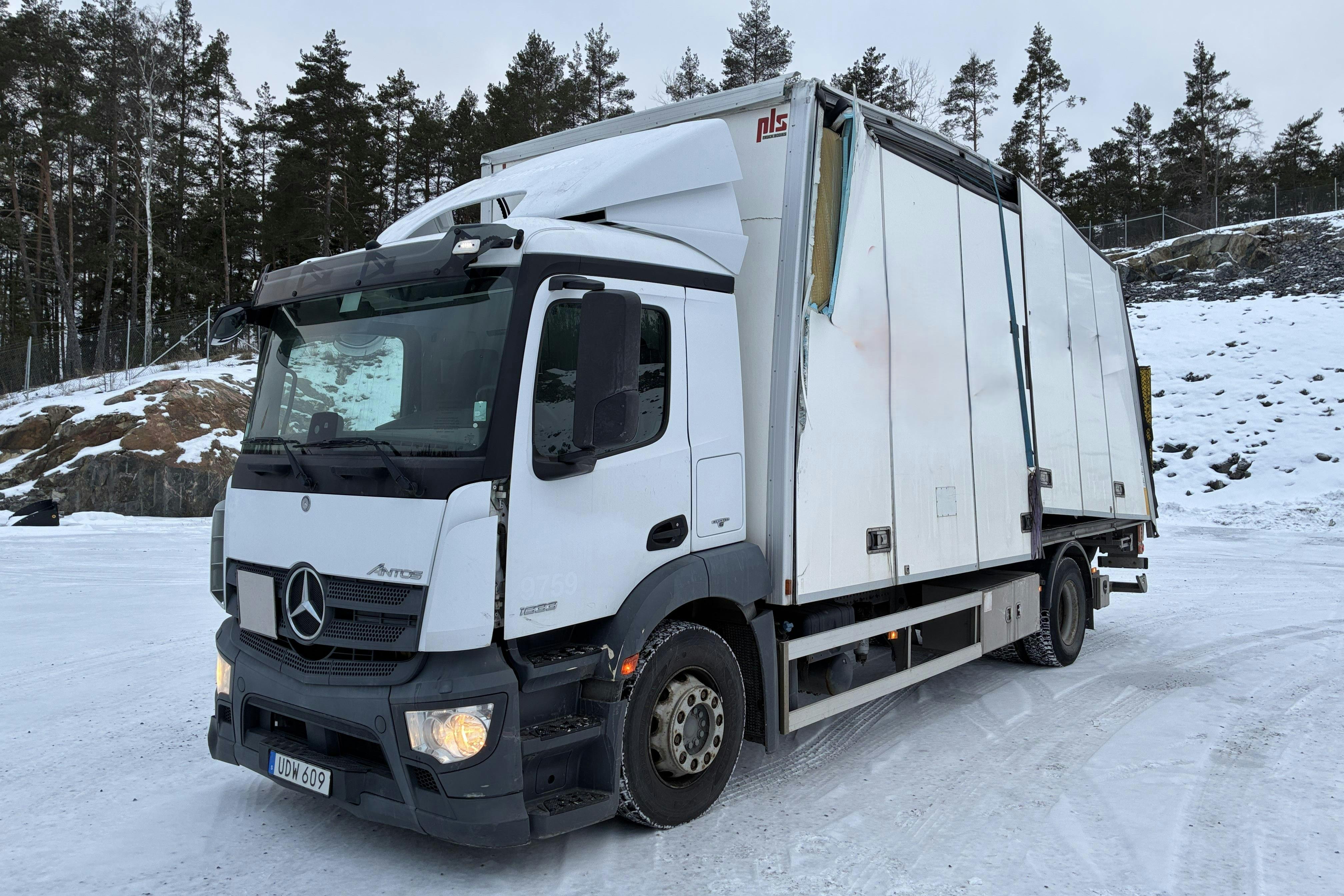 Presentationsfoto 1 av 120: MERCEDES ANTOS - 184 997 km - Automat - vit - 2016